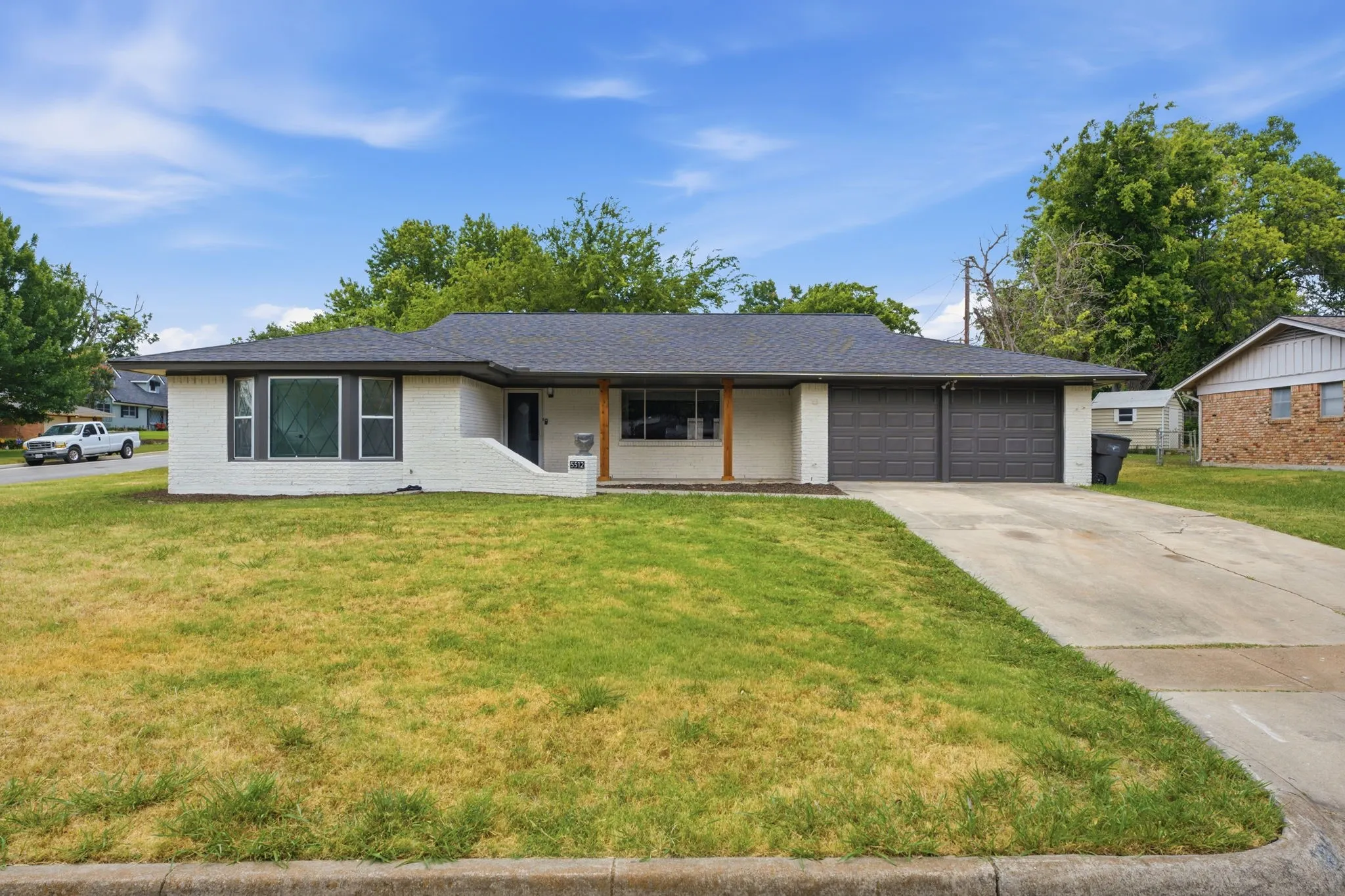 Single Family Residence For Sale in Tarrant County , 5512 Westcreek Drive, Fort Worth, Texas 76133, 3 Bedroom, 3 Bathroom, 2 Garage spaces, 1,828 Sqft, built in 1959, mls#21330014, Real Estate Agent in Fort Worth, Homes For Sale in Tarrant county, Homes For Sale in Fort Worth, Realtor in Fort Worth Texas, Real Estate Brokerage Independent Realty Texas, Luminita Cordes Realtor