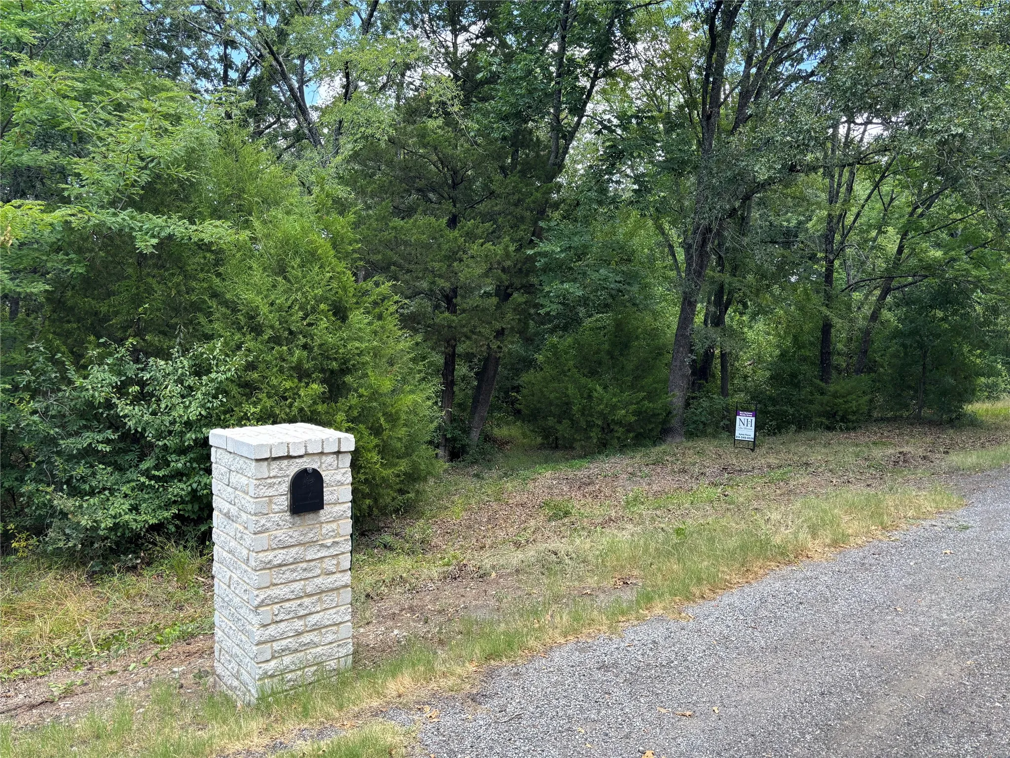 Unimproved Land For Sale in Henderson County , 6132 Tejas Drive, Mabank, Texas 75156, 0, 0, Garage spaces, 0 Sqft, built in 0, mls#21330284, Real Estate Agent in Mabank, Homes For Sale in Henderson county, Homes For Sale in Mabank, Realtor in Mabank Texas, Real Estate Brokerage Independent Realty Texas, Luminita Cordes Realtor