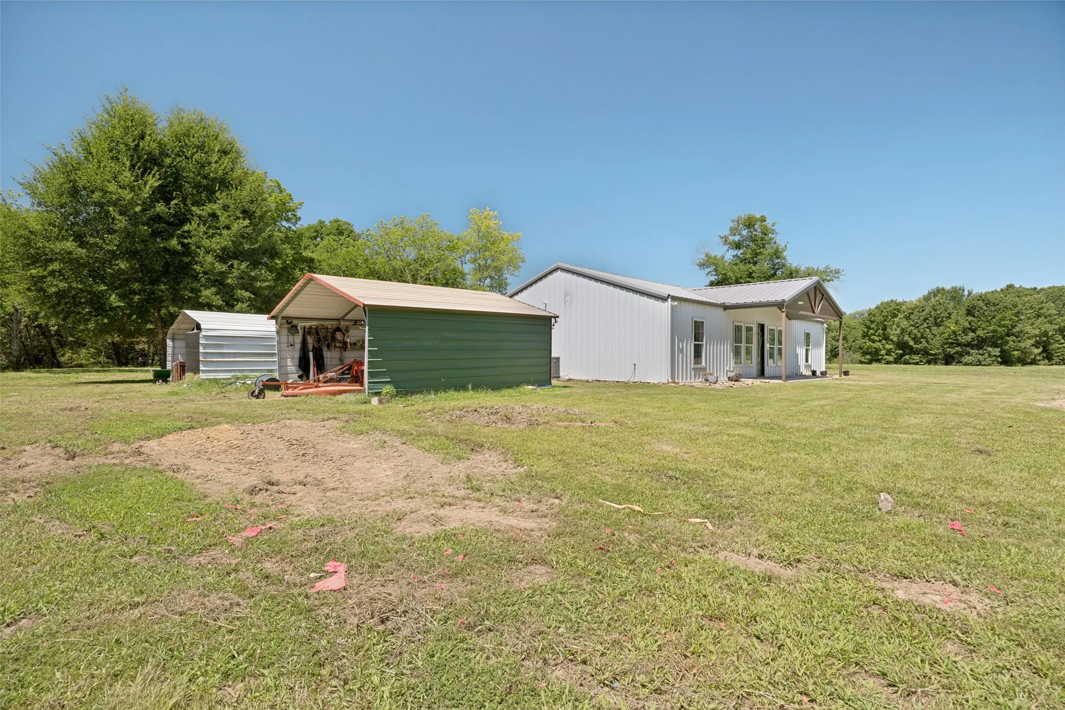 Single Family Residence For Sale in Rains County , 822 Private Road 7370, Point, Texas 75472, 3 Bedroom, 2 Bathroom, Garage spaces, 2,100 Sqft, built in 2022, mls#21330292, Real Estate Agent in Point, Homes For Sale in Rains county, Homes For Sale in Point, Realtor in Point Texas, Real Estate Brokerage Independent Realty Texas, Luminita Cordes Realtor