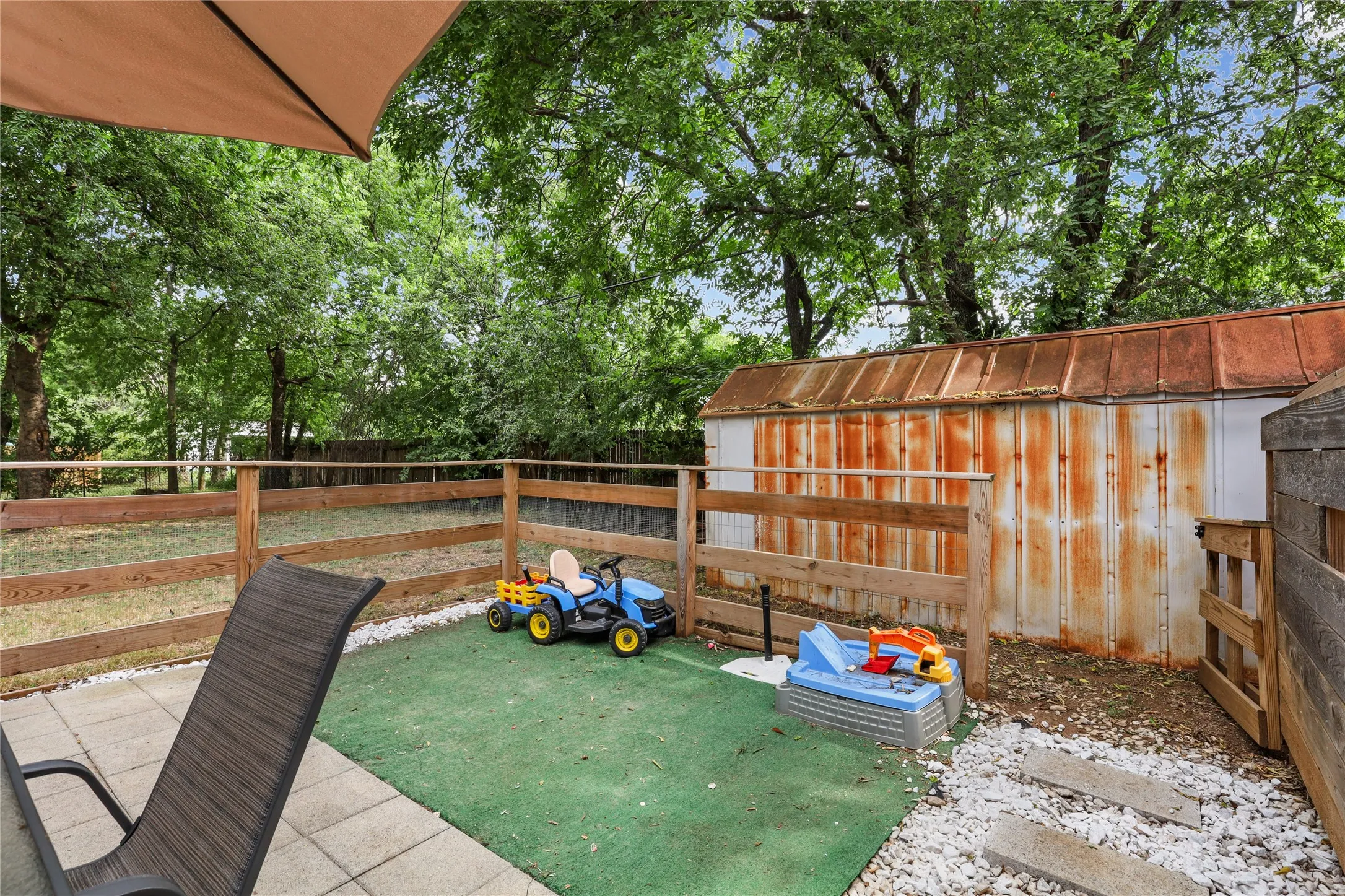 Single Family Residence For Sale in Johnson County , 508 Batterson Street, Cleburne, Texas 76031, 3 Bedroom, 1 Bathroom, Garage spaces, 1,025 Sqft, built in 1930, mls#21330301, Real Estate Agent in Cleburne, Homes For Sale in Johnson county, Homes For Sale in Cleburne, Realtor in Cleburne Texas, Real Estate Brokerage Independent Realty Texas, Luminita Cordes Realtor