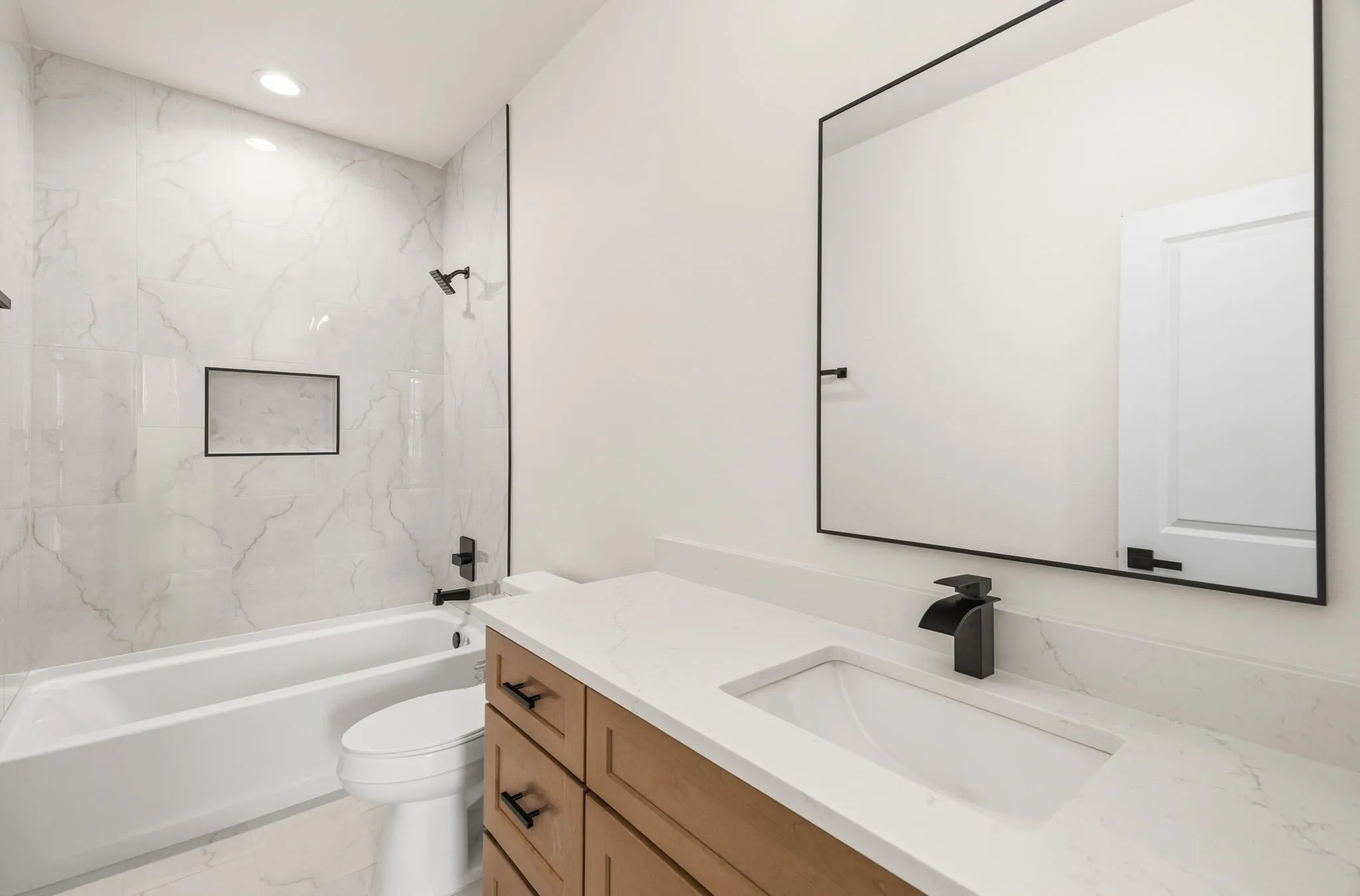 Single Family Residence For Sale in Tarrant County , 5220 Farnsworth Avenue, Fort Worth, Texas 76107, 3 Bedroom, 2 Bathroom, 2 Garage spaces, 1,603 Sqft, built in 2026, mls#21330293, Real Estate Agent in Fort Worth, Homes For Sale in Tarrant county, Homes For Sale in Fort Worth, Realtor in Fort Worth Texas, Real Estate Brokerage Independent Realty Texas, Luminita Cordes Realtor