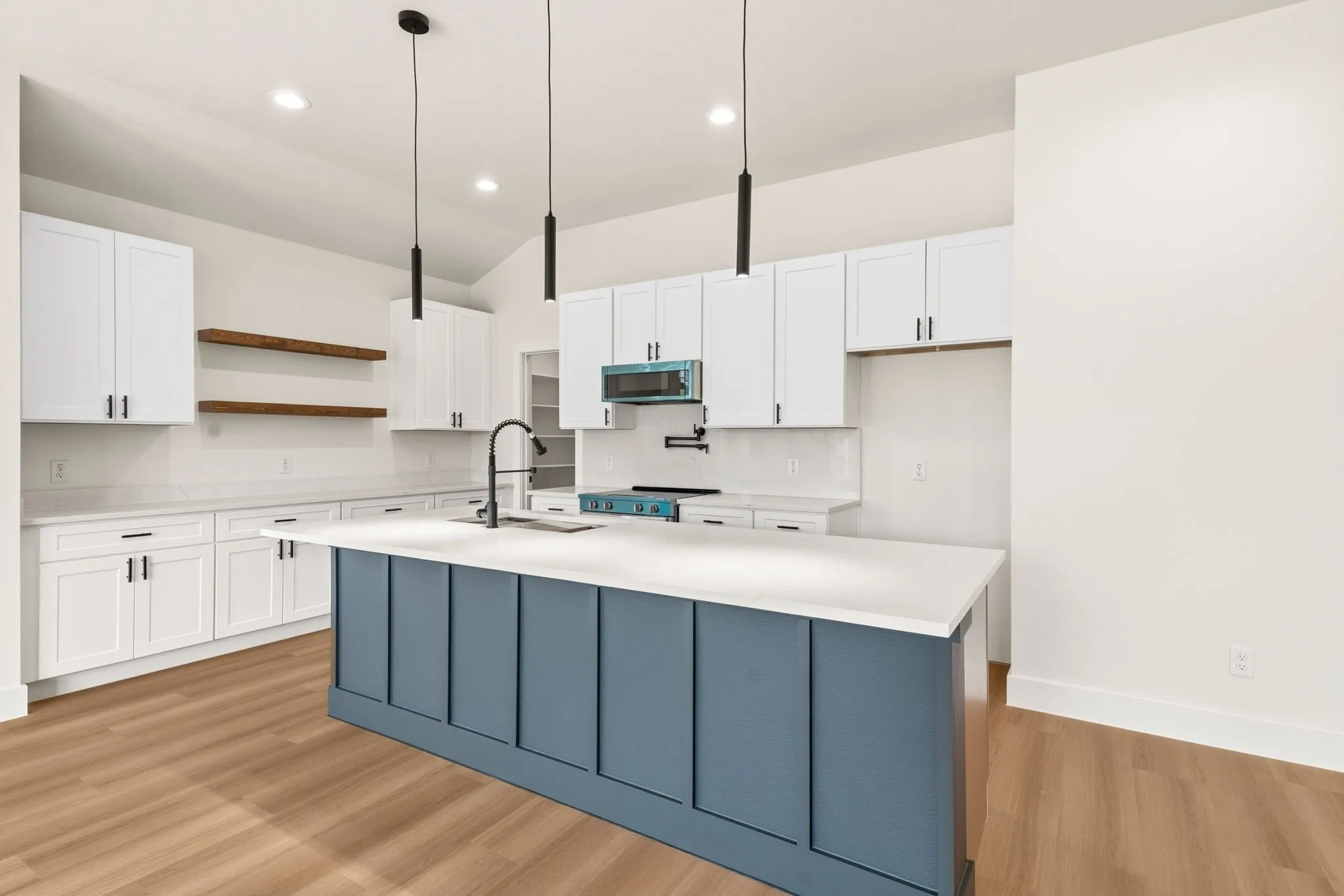 Single Family Residence For Sale in Tarrant County , 5220 Farnsworth Avenue, Fort Worth, Texas 76107, 3 Bedroom, 2 Bathroom, 2 Garage spaces, 1,603 Sqft, built in 2026, mls#21330293, Real Estate Agent in Fort Worth, Homes For Sale in Tarrant county, Homes For Sale in Fort Worth, Realtor in Fort Worth Texas, Real Estate Brokerage Independent Realty Texas, Luminita Cordes Realtor