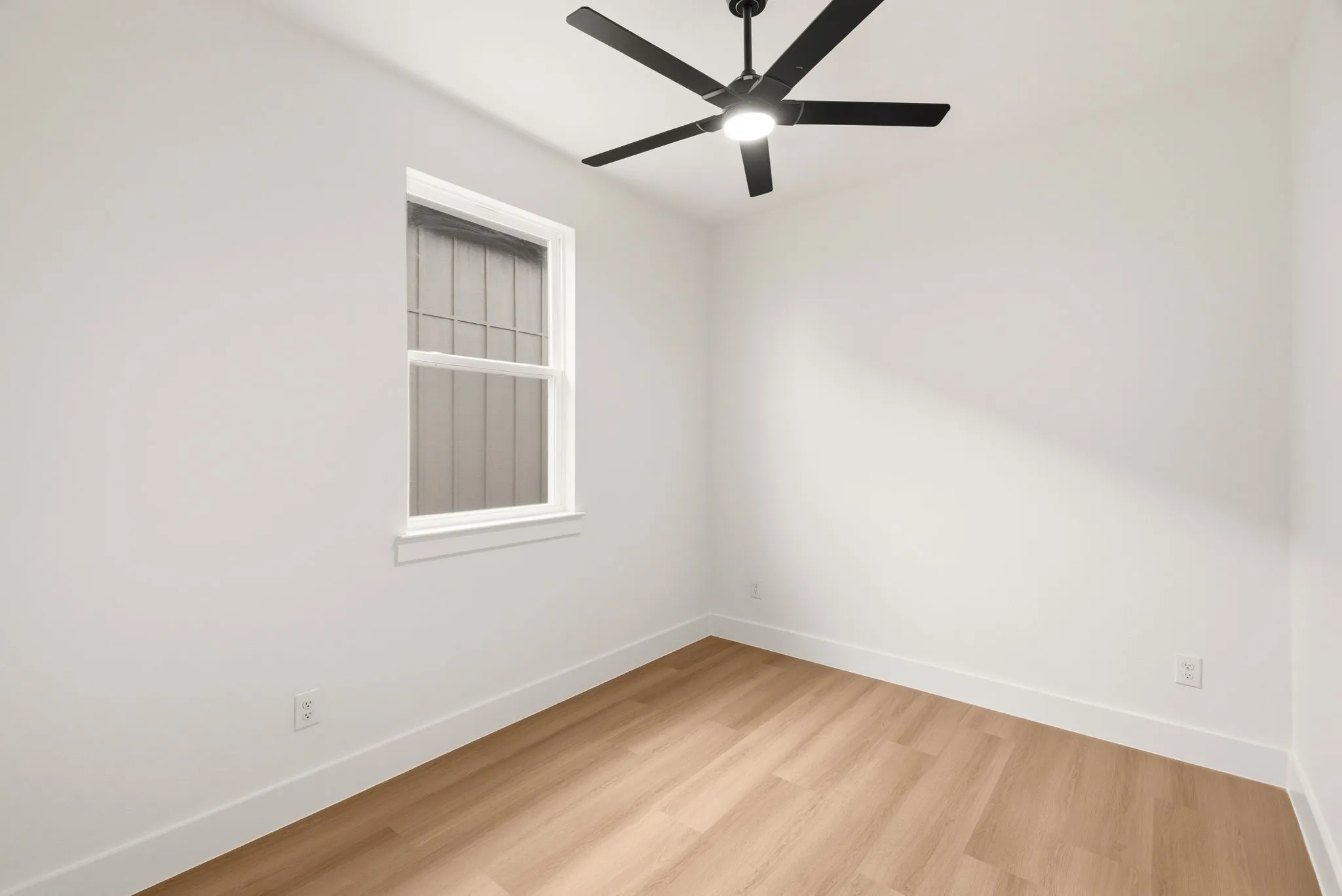 Single Family Residence For Sale in Tarrant County , 5220 Farnsworth Avenue, Fort Worth, Texas 76107, 3 Bedroom, 2 Bathroom, 2 Garage spaces, 1,603 Sqft, built in 2026, mls#21330293, Real Estate Agent in Fort Worth, Homes For Sale in Tarrant county, Homes For Sale in Fort Worth, Realtor in Fort Worth Texas, Real Estate Brokerage Independent Realty Texas, Luminita Cordes Realtor