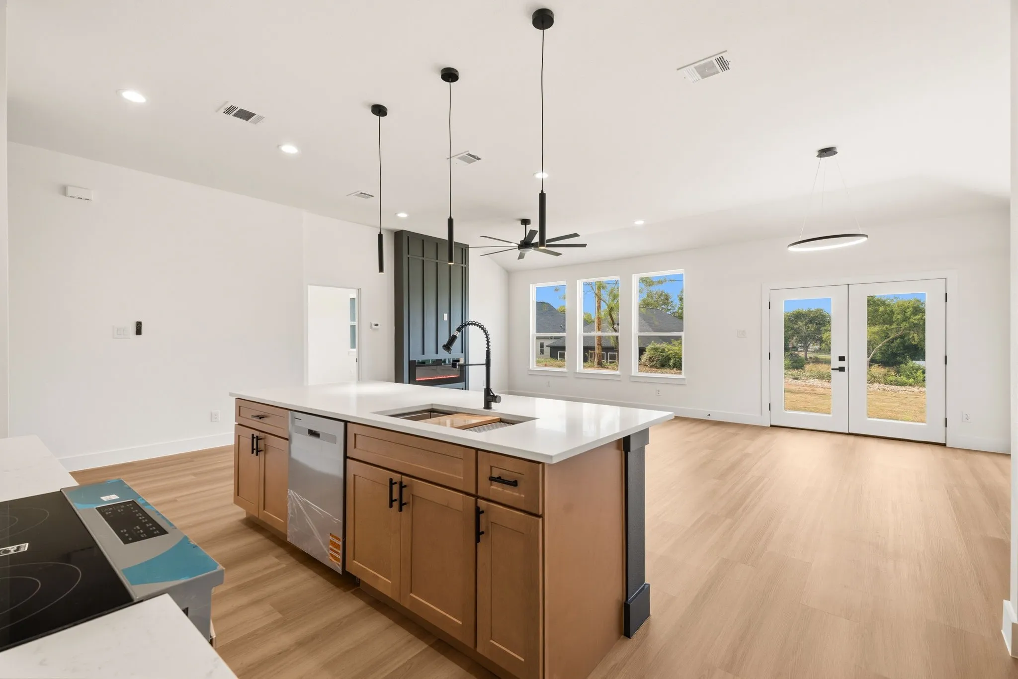 Single Family Residence For Sale in Tarrant County , 5220 Farnsworth Avenue, Fort Worth, Texas 76107, 3 Bedroom, 2 Bathroom, 2 Garage spaces, 1,603 Sqft, built in 2026, mls#21330293, Real Estate Agent in Fort Worth, Homes For Sale in Tarrant county, Homes For Sale in Fort Worth, Realtor in Fort Worth Texas, Real Estate Brokerage Independent Realty Texas, Luminita Cordes Realtor
