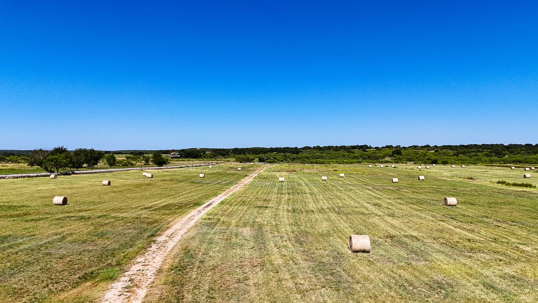 Mobile Home For Sale in San Saba County , 7255 County Road 124, San Saba, Texas 76877, 4 Bedroom, 3 Bathroom, Garage spaces, 1,960 Sqft, built in 1993, mls#21327912, Real Estate Agent in San Saba, Homes For Sale in San Saba county, Homes For Sale in San Saba, Realtor in San Saba Texas, Real Estate Brokerage Independent Realty Texas, Luminita Cordes Realtor