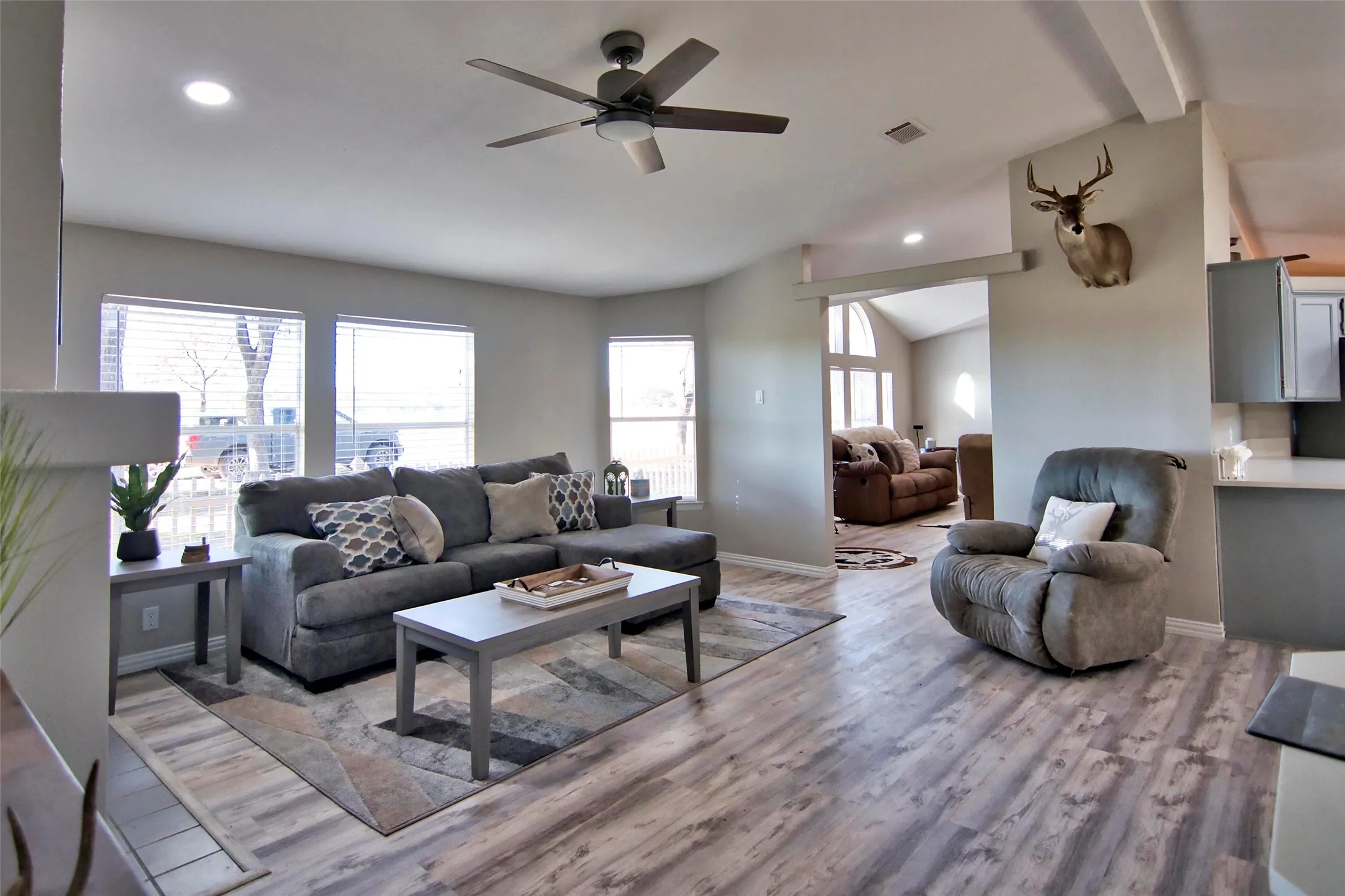 Mobile Home For Sale in San Saba County , 7255 County Road 124, San Saba, Texas 76877, 4 Bedroom, 3 Bathroom, Garage spaces, 1,960 Sqft, built in 1993, mls#21327912, Real Estate Agent in San Saba, Homes For Sale in San Saba county, Homes For Sale in San Saba, Realtor in San Saba Texas, Real Estate Brokerage Independent Realty Texas, Luminita Cordes Realtor