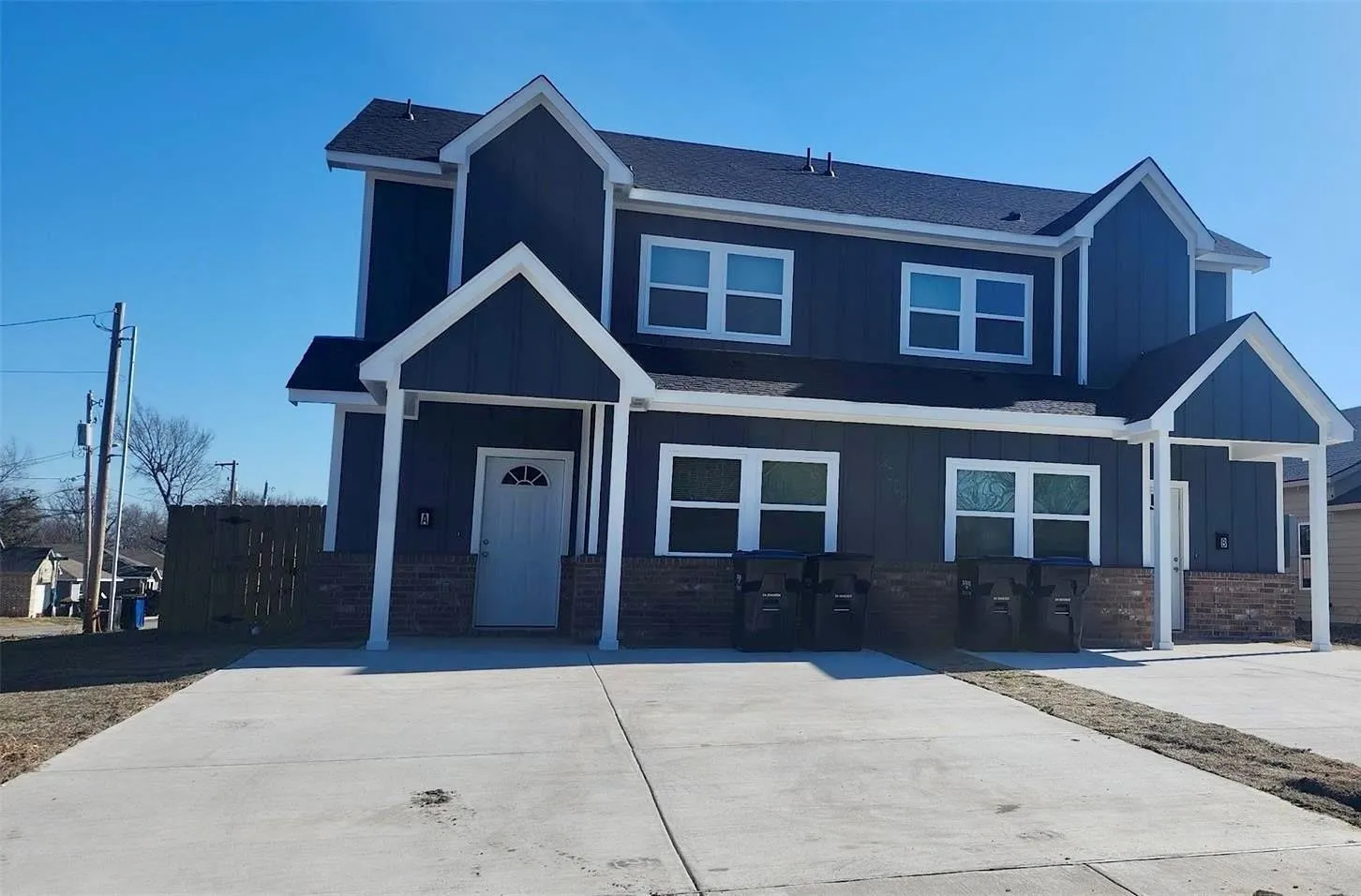 Duplex For Rent in Hunt County , 2005 Stuart Street A, Greenville, Texas 75401, 3 Bedroom, 3 Bathroom, Garage spaces, 1,305 Sqft, built in 2024, mls#21330307, Real Estate Agent in Greenville, Homes For Rent in Hunt county, Homes For Rent in Greenville, Realtor in Greenville Texas, Real Estate Brokerage Independent Realty Texas, Luminita Cordes Realtor