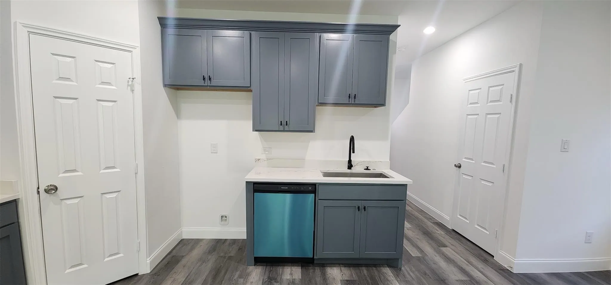 Duplex For Rent in Hunt County , 2005 Stuart Street A, Greenville, Texas 75401, 3 Bedroom, 3 Bathroom, Garage spaces, 1,305 Sqft, built in 2024, mls#21330307, Real Estate Agent in Greenville, Homes For Rent in Hunt county, Homes For Rent in Greenville, Realtor in Greenville Texas, Real Estate Brokerage Independent Realty Texas, Luminita Cordes Realtor
