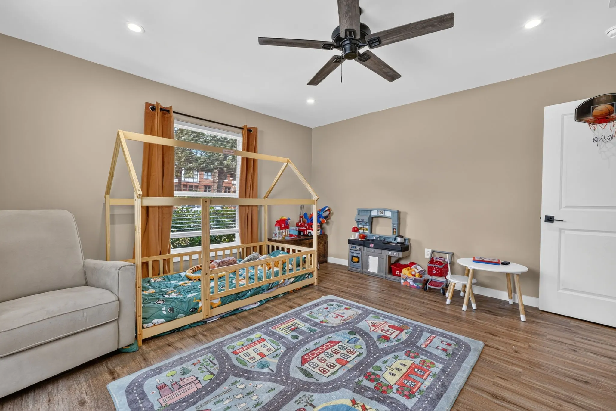 Single Family Residence For Sale in Palo Pinto County , 2100 NW 4th Avenue, Mineral Wells, Texas 76067, 3 Bedroom, 2 Bathroom, Garage spaces, 2,131 Sqft, built in 1942, mls#21329235, Real Estate Agent in Mineral Wells, Homes For Sale in Palo Pinto county, Homes For Sale in Mineral Wells, Realtor in Mineral Wells Texas, Real Estate Brokerage Independent Realty Texas, Luminita Cordes Realtor