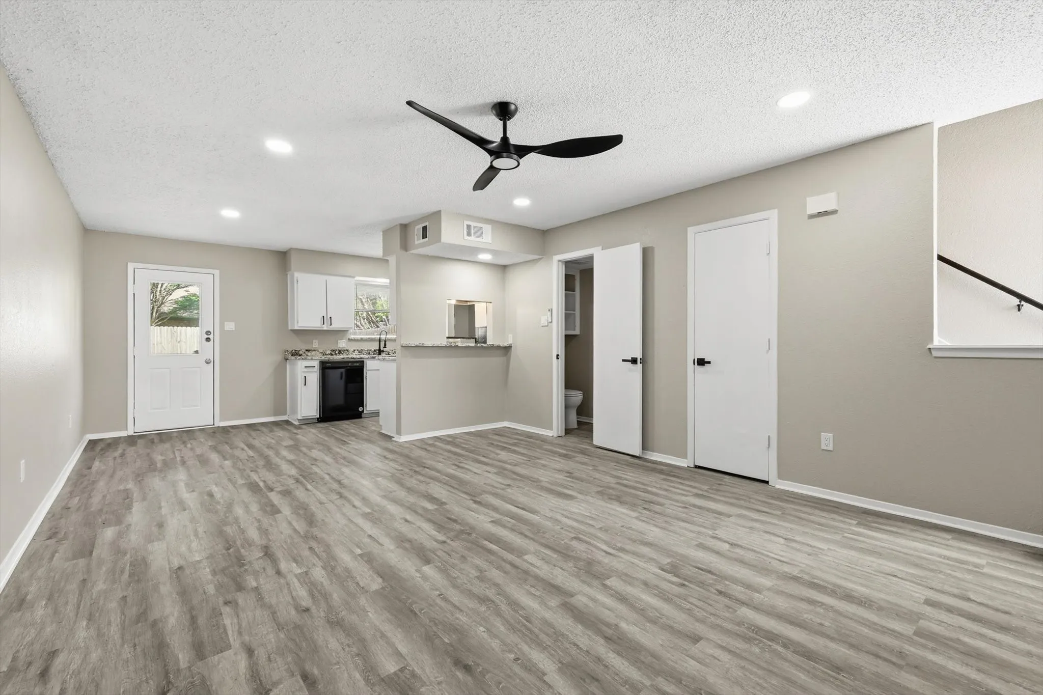 Quadruplex For Sale in Tarrant County , 316 Cambridge Drive, Saginaw, Texas 76179, 8 Bedroom, 8 Bathroom, Garage spaces, 0 Sqft, built in 1982, mls#21328690, Real Estate Agent in Saginaw, Homes For Sale in Tarrant county, Homes For Sale in Saginaw, Realtor in Saginaw Texas, Real Estate Brokerage Independent Realty Texas, Luminita Cordes Realtor
