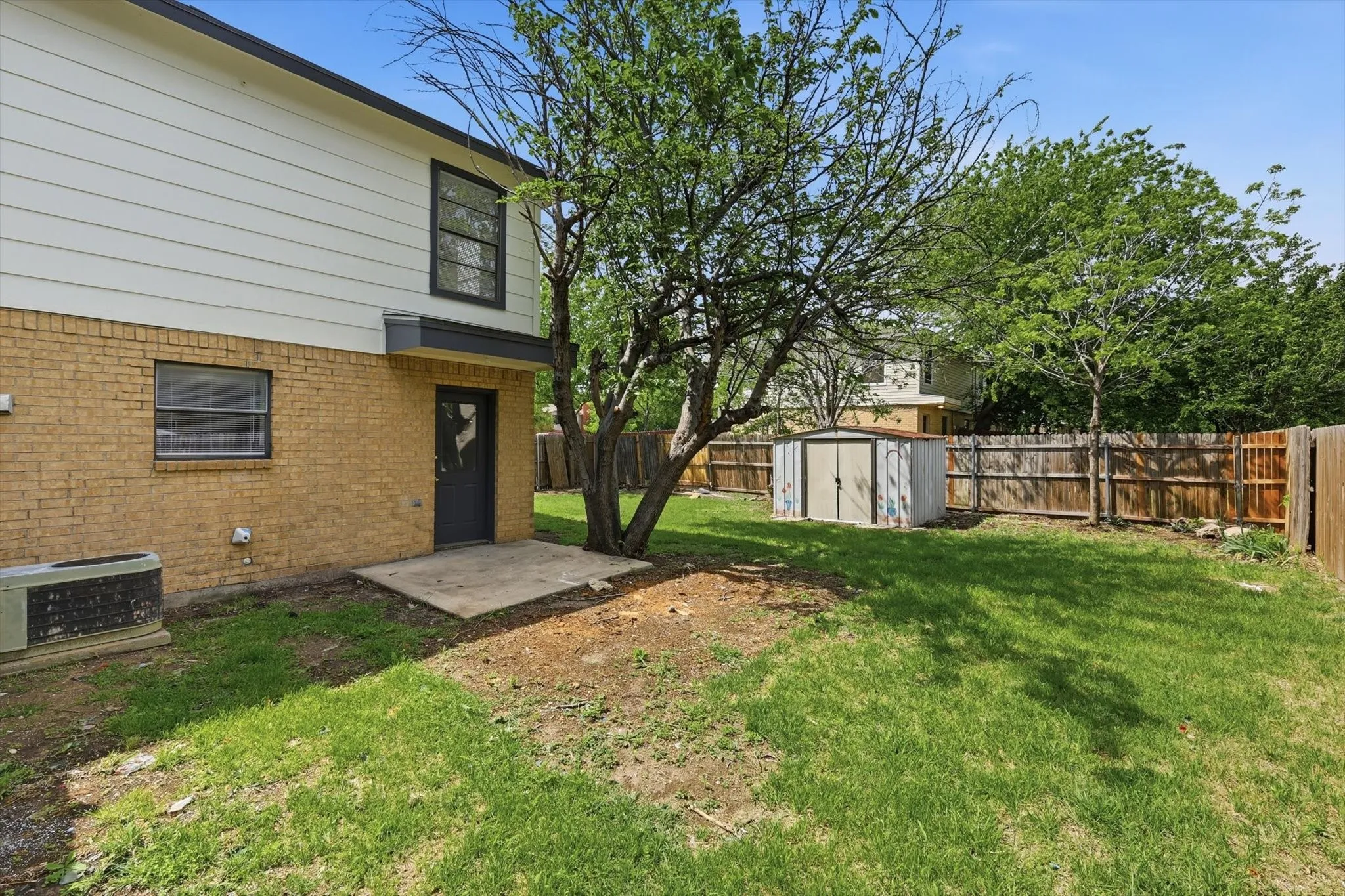 Quadruplex For Sale in Tarrant County , 316 Cambridge Drive, Saginaw, Texas 76179, 8 Bedroom, 8 Bathroom, Garage spaces, 0 Sqft, built in 1982, mls#21328690, Real Estate Agent in Saginaw, Homes For Sale in Tarrant county, Homes For Sale in Saginaw, Realtor in Saginaw Texas, Real Estate Brokerage Independent Realty Texas, Luminita Cordes Realtor