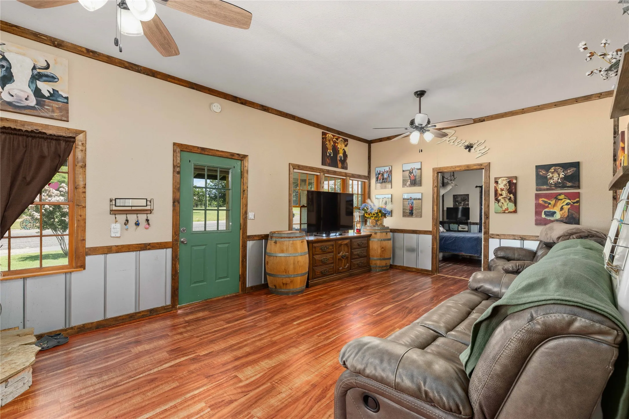 Single Family Residence For Sale in Brown County , 19175 Highway 183 N, May, Texas 76857, 2 Bedroom, 1 Bathroom, 1 Garage spaces, 1,198 Sqft, built in 0, mls#21329767, Real Estate Agent in May, Homes For Sale in Brown county, Homes For Sale in May, Realtor in May Texas, Real Estate Brokerage Independent Realty Texas, Luminita Cordes Realtor