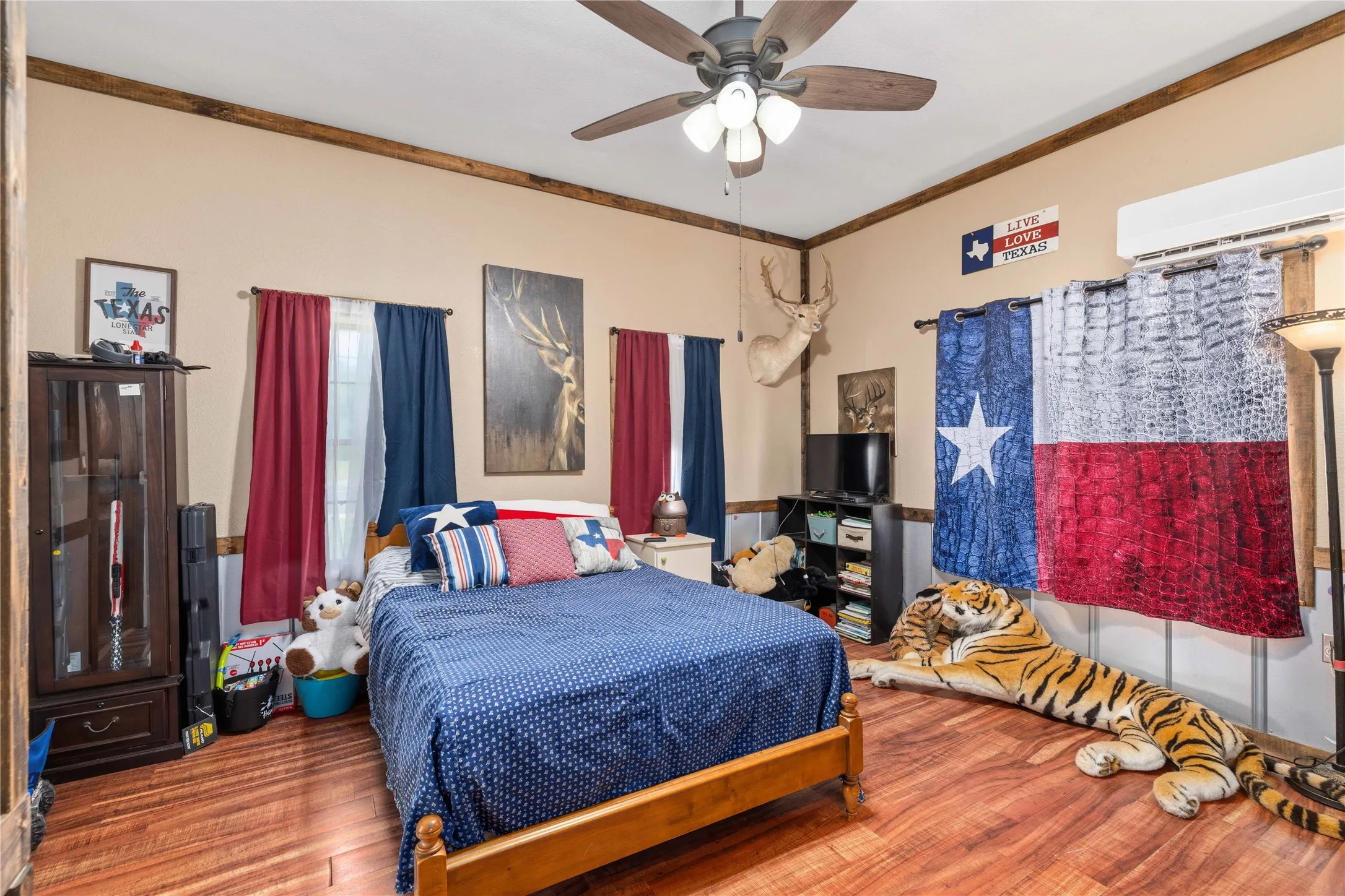 Single Family Residence For Sale in Brown County , 19175 Highway 183 N, May, Texas 76857, 2 Bedroom, 1 Bathroom, 1 Garage spaces, 1,198 Sqft, built in 0, mls#21329767, Real Estate Agent in May, Homes For Sale in Brown county, Homes For Sale in May, Realtor in May Texas, Real Estate Brokerage Independent Realty Texas, Luminita Cordes Realtor