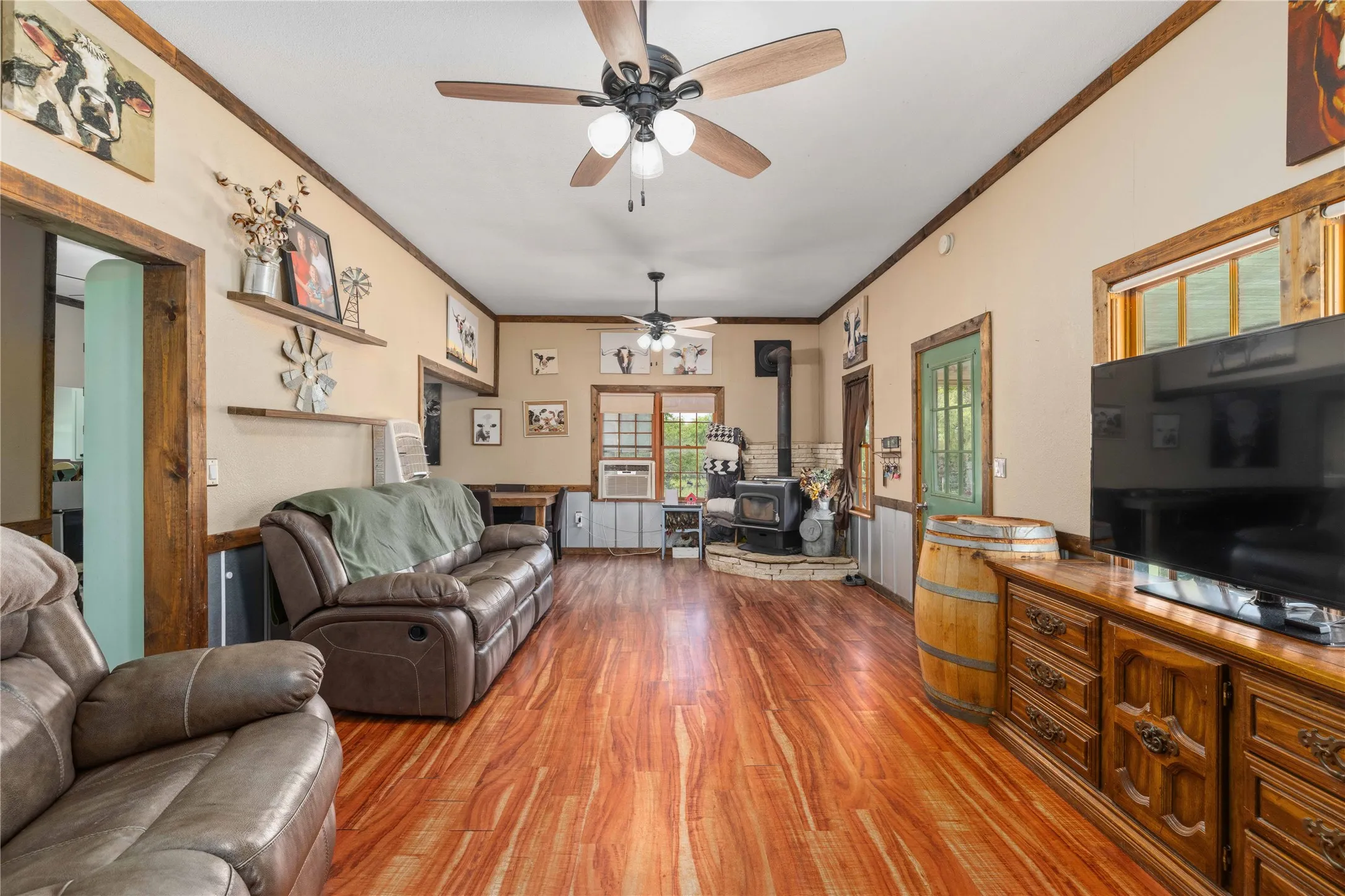 Single Family Residence For Sale in Brown County , 19175 Highway 183 N, May, Texas 76857, 2 Bedroom, 1 Bathroom, 1 Garage spaces, 1,198 Sqft, built in 0, mls#21329767, Real Estate Agent in May, Homes For Sale in Brown county, Homes For Sale in May, Realtor in May Texas, Real Estate Brokerage Independent Realty Texas, Luminita Cordes Realtor