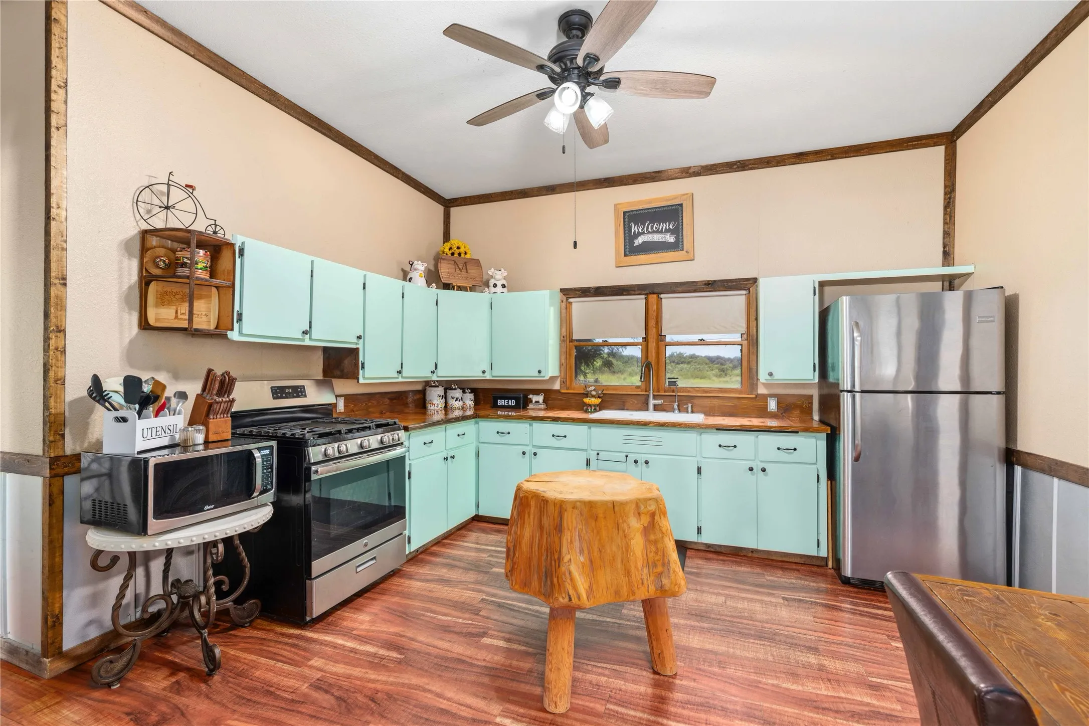 Single Family Residence For Sale in Brown County , 19175 Highway 183 N, May, Texas 76857, 2 Bedroom, 1 Bathroom, 1 Garage spaces, 1,198 Sqft, built in 0, mls#21329767, Real Estate Agent in May, Homes For Sale in Brown county, Homes For Sale in May, Realtor in May Texas, Real Estate Brokerage Independent Realty Texas, Luminita Cordes Realtor