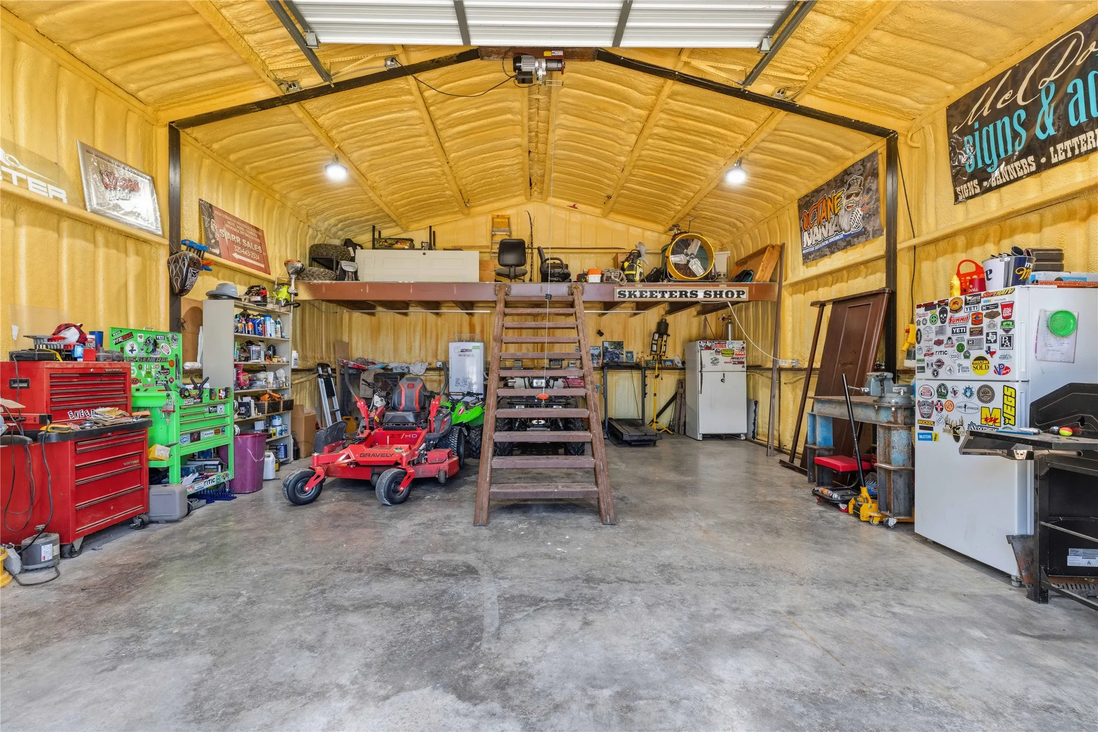Single Family Residence For Sale in Brown County , 19175 Highway 183 N, May, Texas 76857, 2 Bedroom, 1 Bathroom, 1 Garage spaces, 1,198 Sqft, built in 0, mls#21329767, Real Estate Agent in May, Homes For Sale in Brown county, Homes For Sale in May, Realtor in May Texas, Real Estate Brokerage Independent Realty Texas, Luminita Cordes Realtor