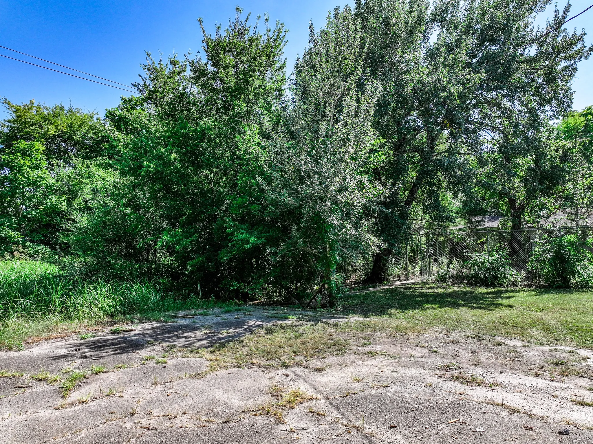 Unimproved Land For Sale in Red River (TX) County , TBD W Taylor Street, Clarksville, Texas 75426, 0, 0, Garage spaces, 0 Sqft, built in 0, mls#21330306, Real Estate Agent in Clarksville, Homes For Sale in Red River (TX) county, Homes For Sale in Clarksville, Realtor in Clarksville Texas, Real Estate Brokerage Independent Realty Texas, Luminita Cordes Realtor