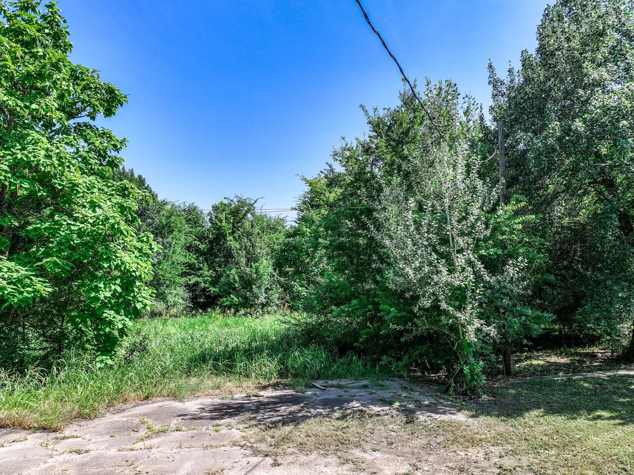 Unimproved Land For Sale in Red River (TX) County , TBD W Taylor Street, Clarksville, Texas 75426, 0, 0, Garage spaces, 0 Sqft, built in 0, mls#21330306, Real Estate Agent in Clarksville, Homes For Sale in Red River (TX) county, Homes For Sale in Clarksville, Realtor in Clarksville Texas, Real Estate Brokerage Independent Realty Texas, Luminita Cordes Realtor