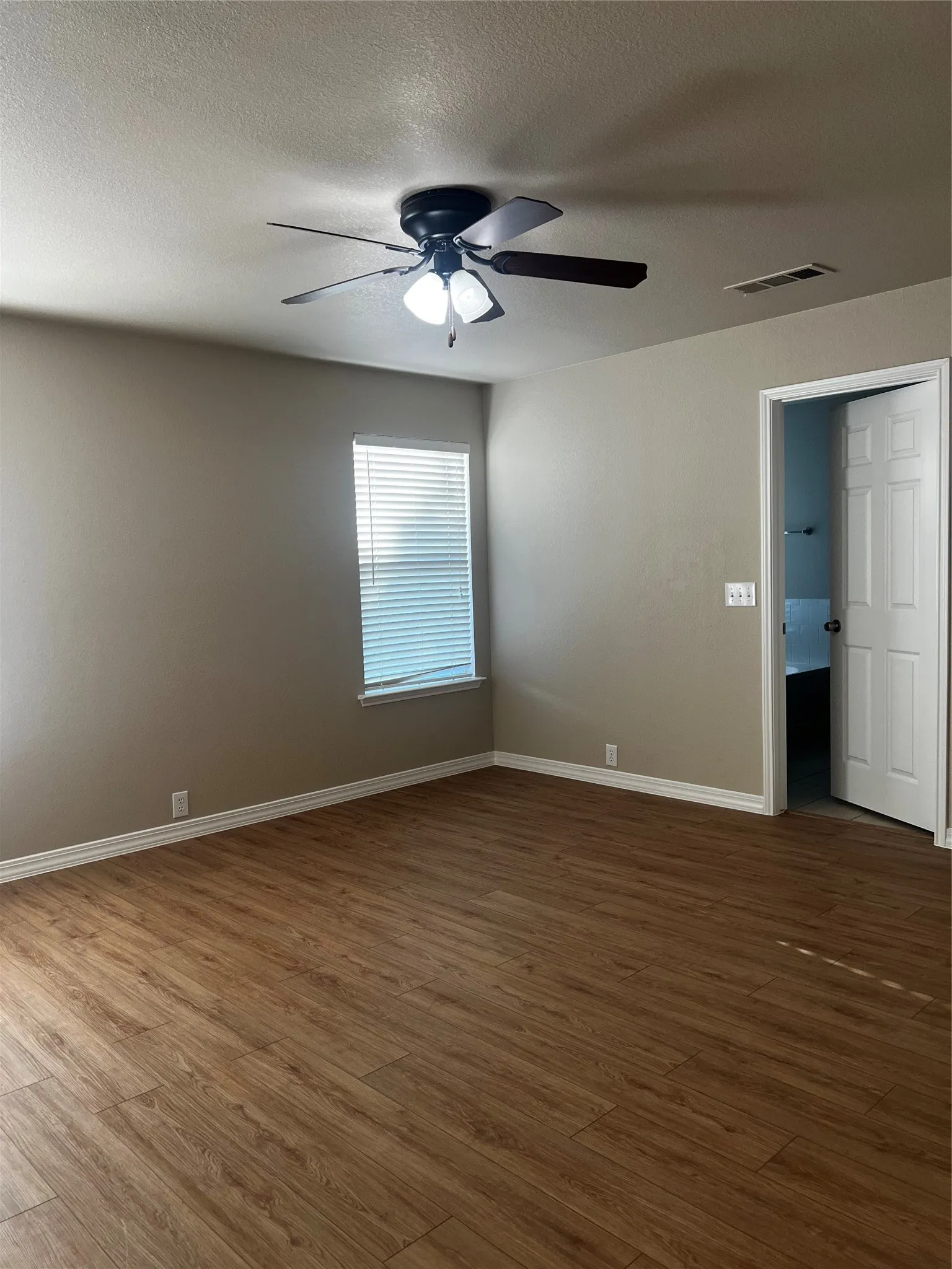 Single Family Residence For Rent in Collin County , 1223 Periwinkle Drive, Wylie, Texas 75098, 3 Bedroom, 2 Bathroom, 2 Garage spaces, 1,860 Sqft, built in 2002, mls#21330336, Real Estate Agent in Wylie, Homes For Rent in Collin county, Homes For Rent in Wylie, Realtor in Wylie Texas, Real Estate Brokerage Independent Realty Texas, Luminita Cordes Realtor