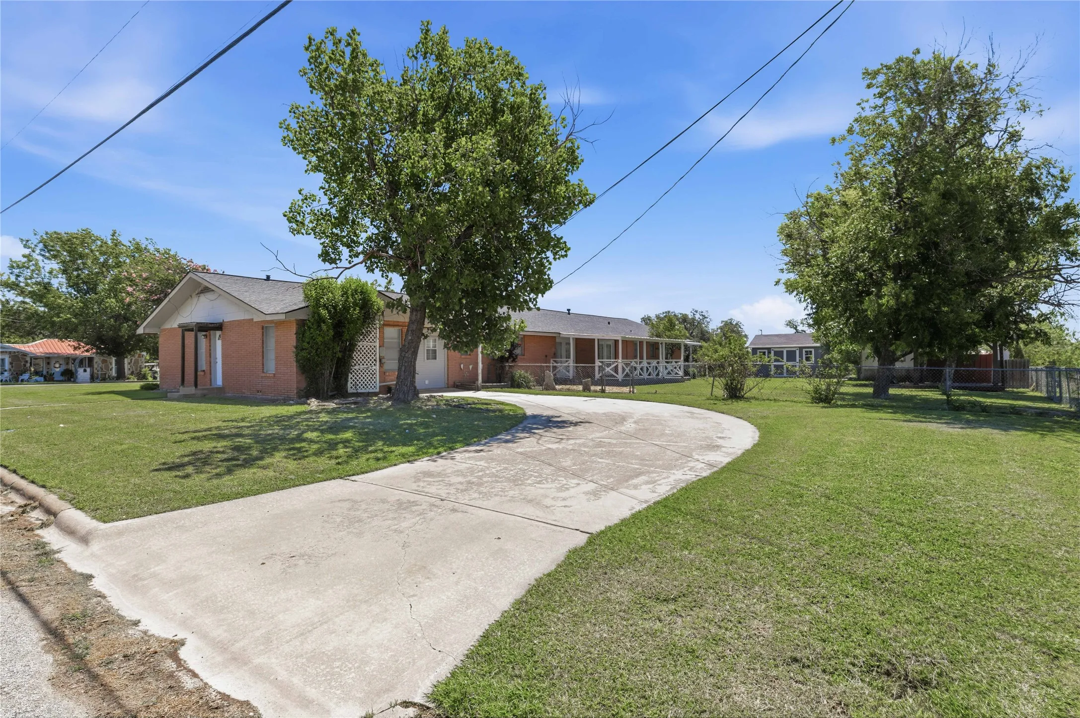 Single Family Residence For Sale in Brown County , 1301 15th Street, Brownwood, Texas 76801, 4 Bedroom, 3 Bathroom, 2 Garage spaces, 2,491 Sqft, built in 0, mls#21330342, Real Estate Agent in Brownwood, Homes For Sale in Brown county, Homes For Sale in Brownwood, Realtor in Brownwood Texas, Real Estate Brokerage Independent Realty Texas, Luminita Cordes Realtor