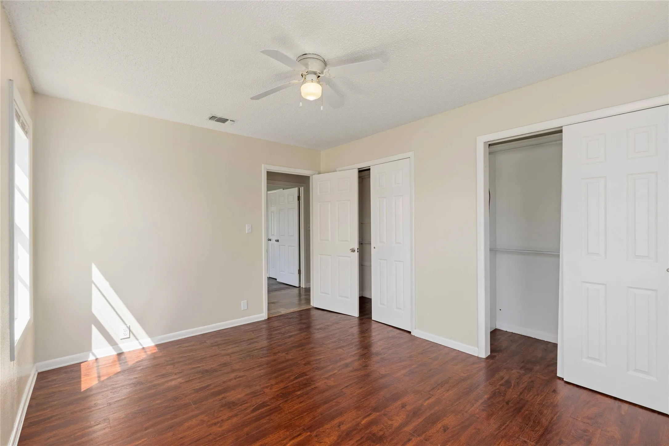 Single Family Residence For Sale in Brown County , 1301 15th Street, Brownwood, Texas 76801, 4 Bedroom, 3 Bathroom, 2 Garage spaces, 2,491 Sqft, built in 0, mls#21330342, Real Estate Agent in Brownwood, Homes For Sale in Brown county, Homes For Sale in Brownwood, Realtor in Brownwood Texas, Real Estate Brokerage Independent Realty Texas, Luminita Cordes Realtor