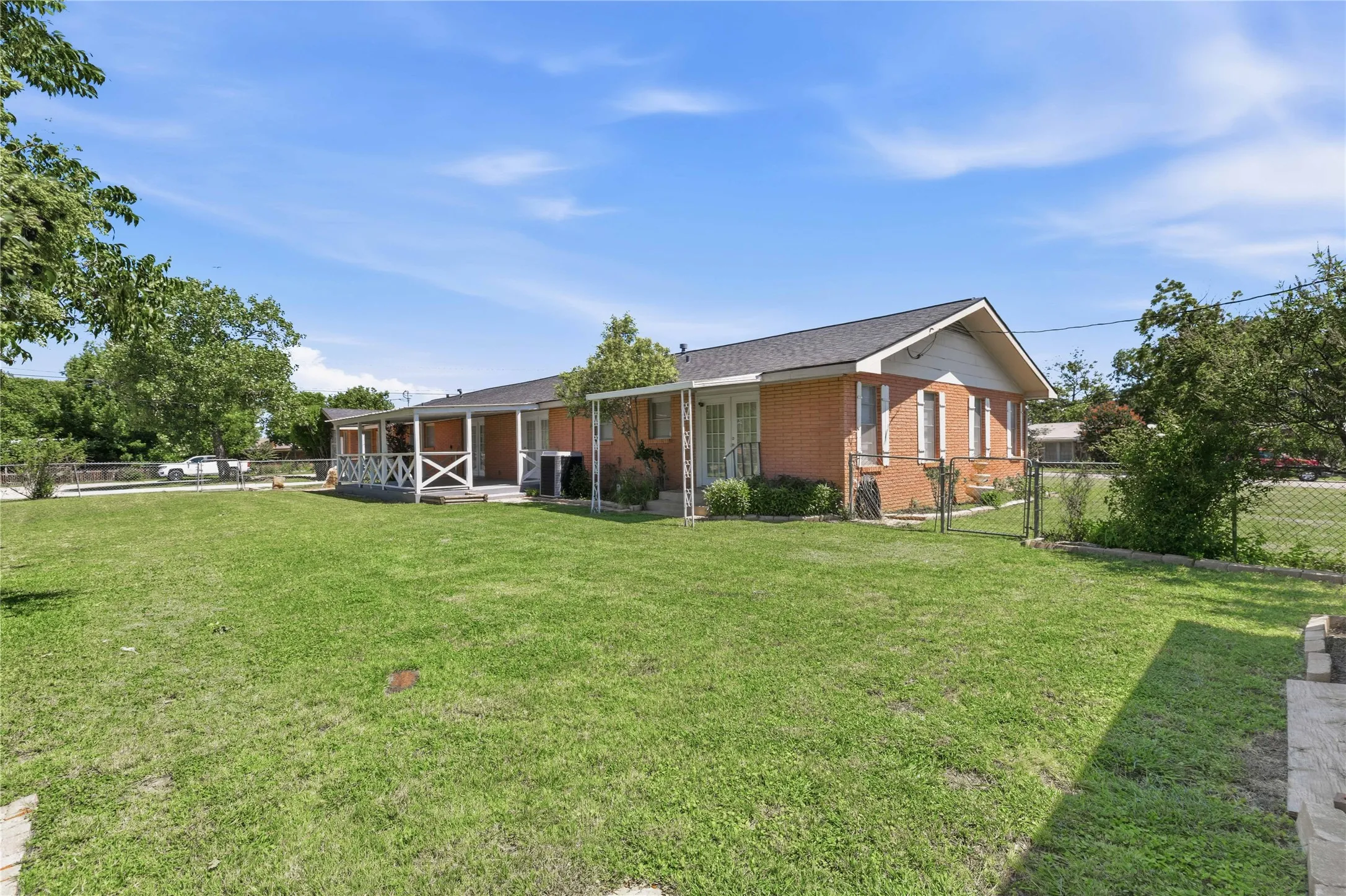 Single Family Residence For Sale in Brown County , 1301 15th Street, Brownwood, Texas 76801, 4 Bedroom, 3 Bathroom, 2 Garage spaces, 2,491 Sqft, built in 0, mls#21330342, Real Estate Agent in Brownwood, Homes For Sale in Brown county, Homes For Sale in Brownwood, Realtor in Brownwood Texas, Real Estate Brokerage Independent Realty Texas, Luminita Cordes Realtor