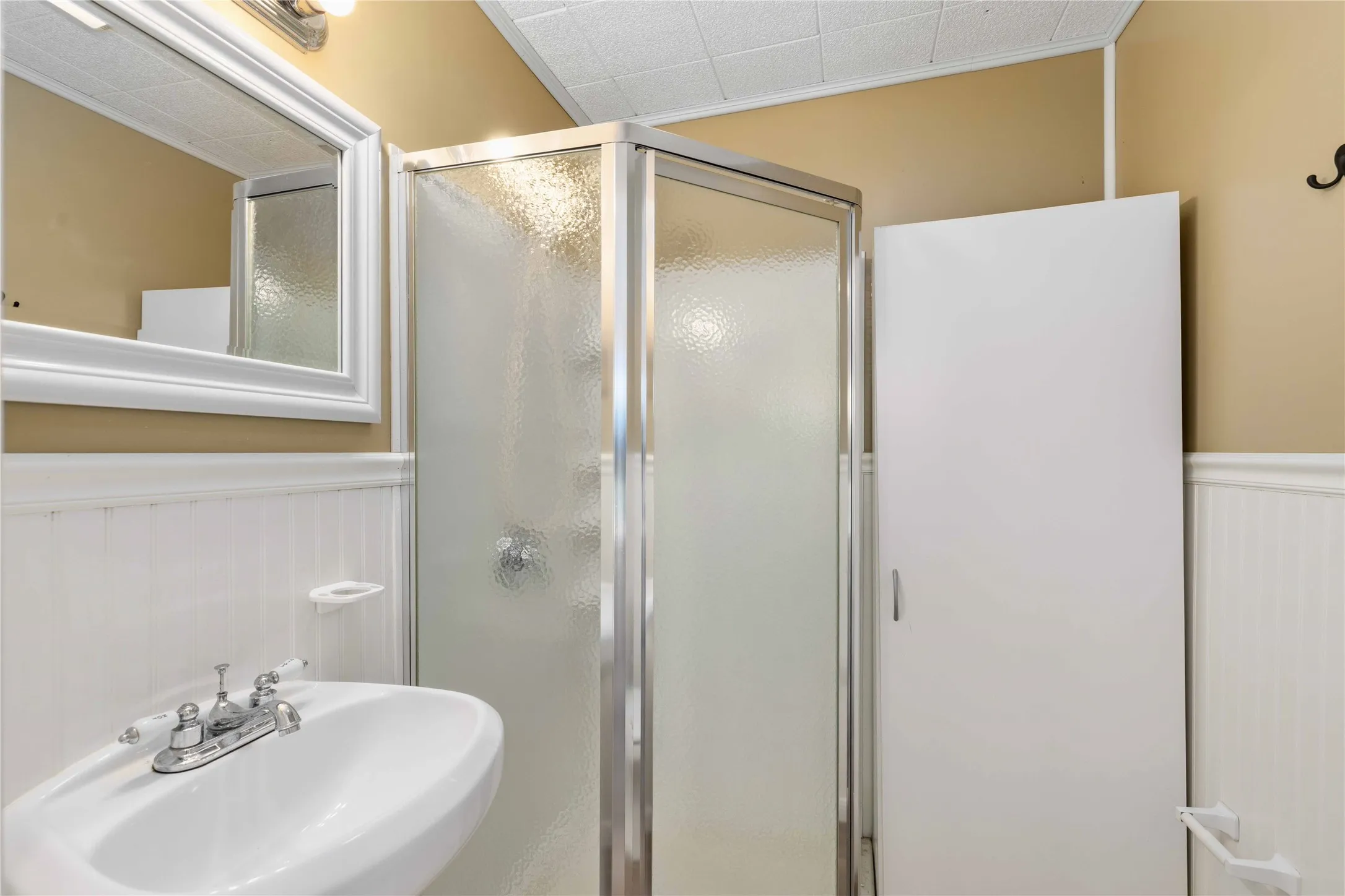 Single Family Residence For Sale in Brown County , 1301 15th Street, Brownwood, Texas 76801, 4 Bedroom, 3 Bathroom, 2 Garage spaces, 2,491 Sqft, built in 0, mls#21330342, Real Estate Agent in Brownwood, Homes For Sale in Brown county, Homes For Sale in Brownwood, Realtor in Brownwood Texas, Real Estate Brokerage Independent Realty Texas, Luminita Cordes Realtor