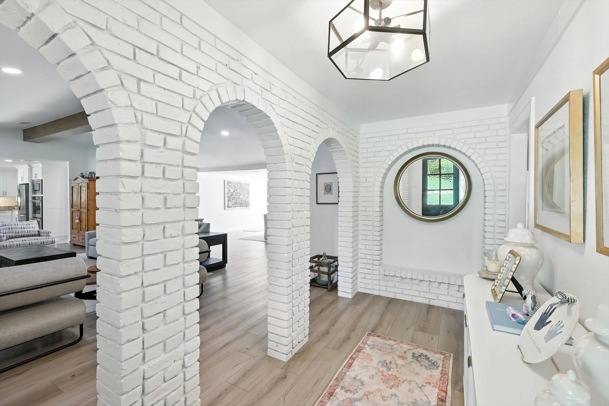 Single Family Residence For Sale in Denton County , 3201 Carmel Street, Denton, Texas 76205, 5 Bedroom, 4 Bathroom, 2 Garage spaces, 3,645 Sqft, built in 1968, mls#21330360, Real Estate Agent in Denton, Homes For Sale in Denton county, Homes For Sale in Denton, Realtor in Denton Texas, Real Estate Brokerage Independent Realty Texas, Luminita Cordes Realtor