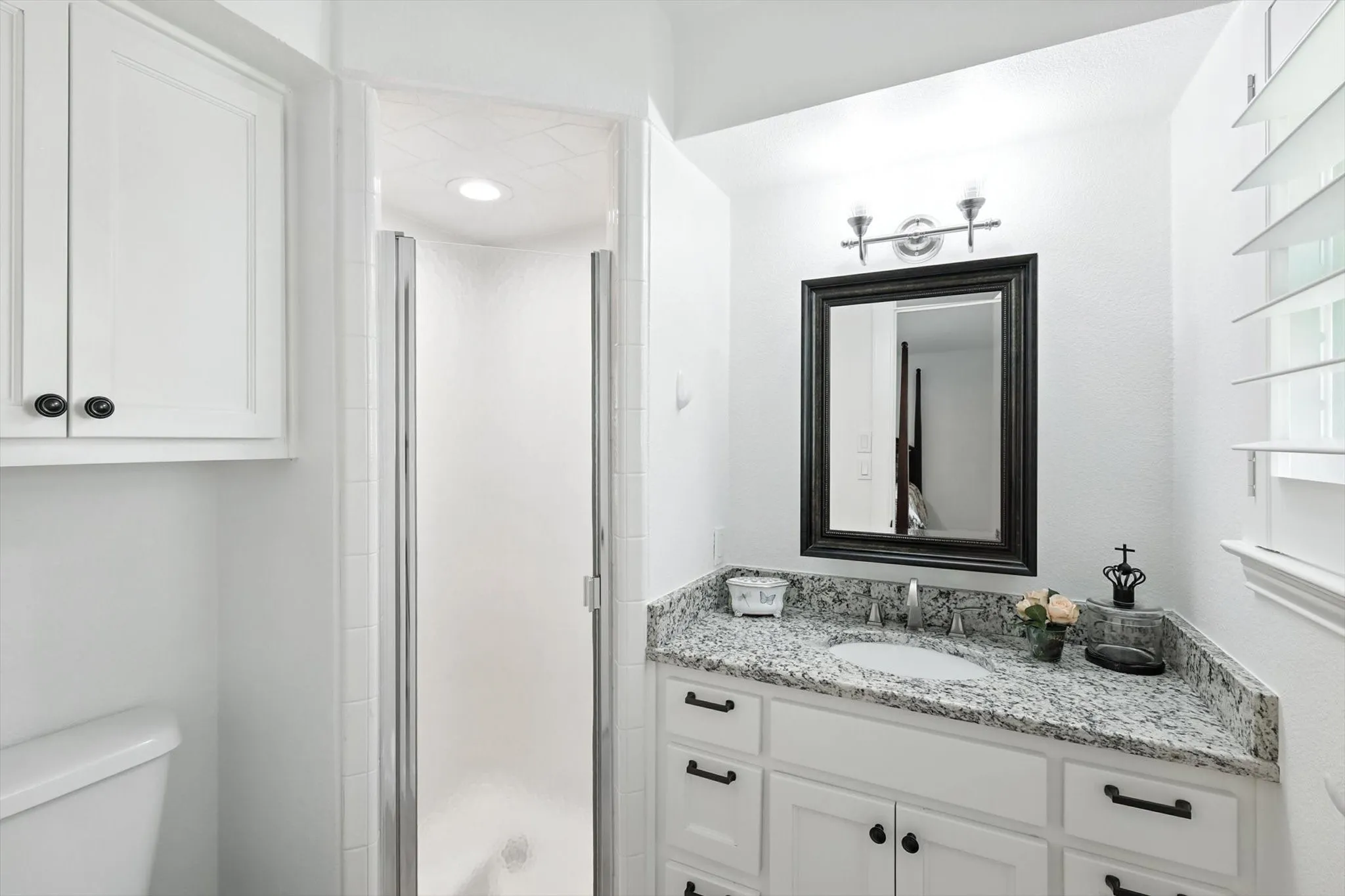 Single Family Residence For Sale in Denton County , 3201 Carmel Street, Denton, Texas 76205, 5 Bedroom, 4 Bathroom, 2 Garage spaces, 3,645 Sqft, built in 1968, mls#21330360, Real Estate Agent in Denton, Homes For Sale in Denton county, Homes For Sale in Denton, Realtor in Denton Texas, Real Estate Brokerage Independent Realty Texas, Luminita Cordes Realtor