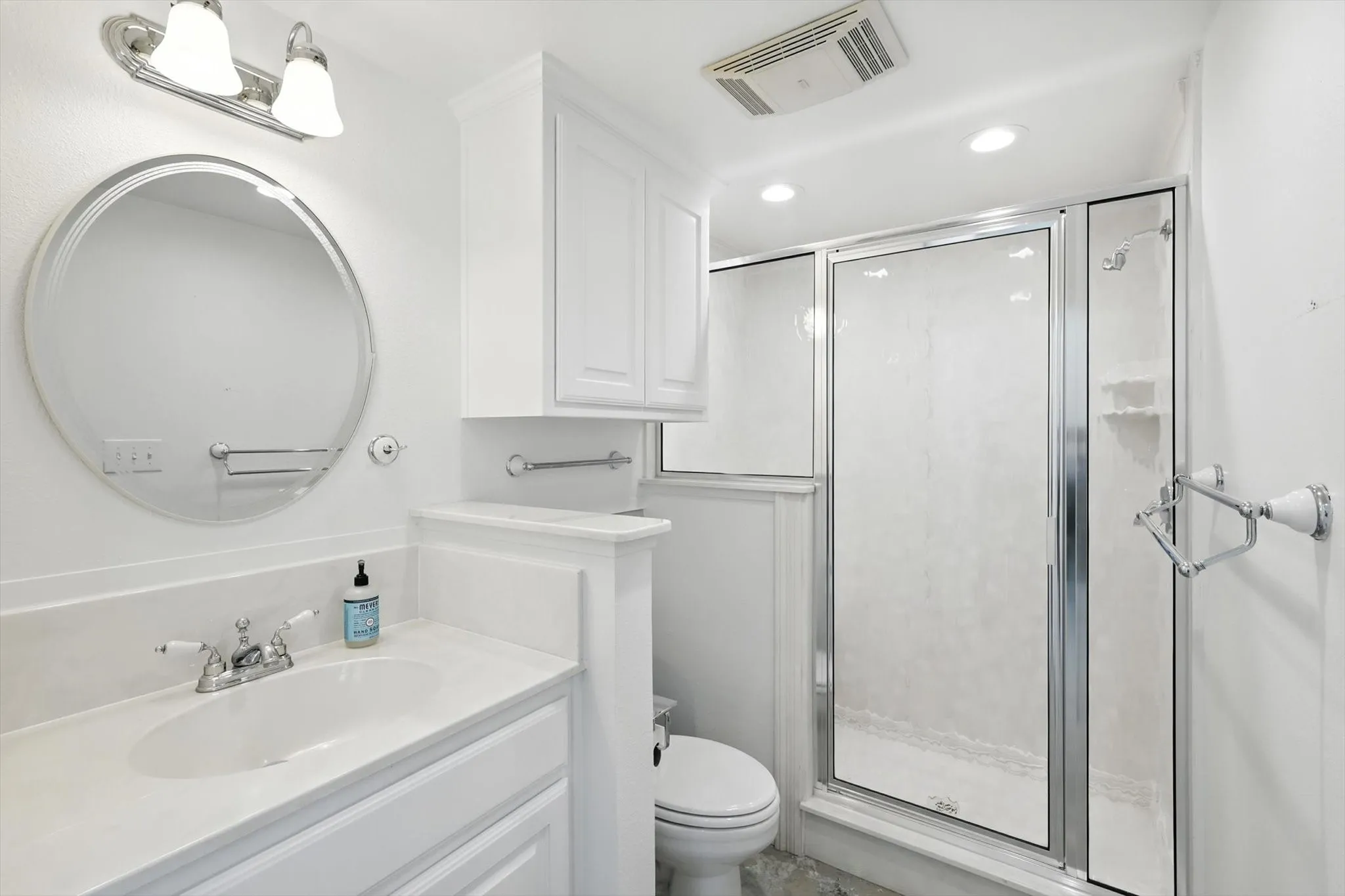 Single Family Residence For Sale in Denton County , 3201 Carmel Street, Denton, Texas 76205, 5 Bedroom, 4 Bathroom, 2 Garage spaces, 3,645 Sqft, built in 1968, mls#21330360, Real Estate Agent in Denton, Homes For Sale in Denton county, Homes For Sale in Denton, Realtor in Denton Texas, Real Estate Brokerage Independent Realty Texas, Luminita Cordes Realtor