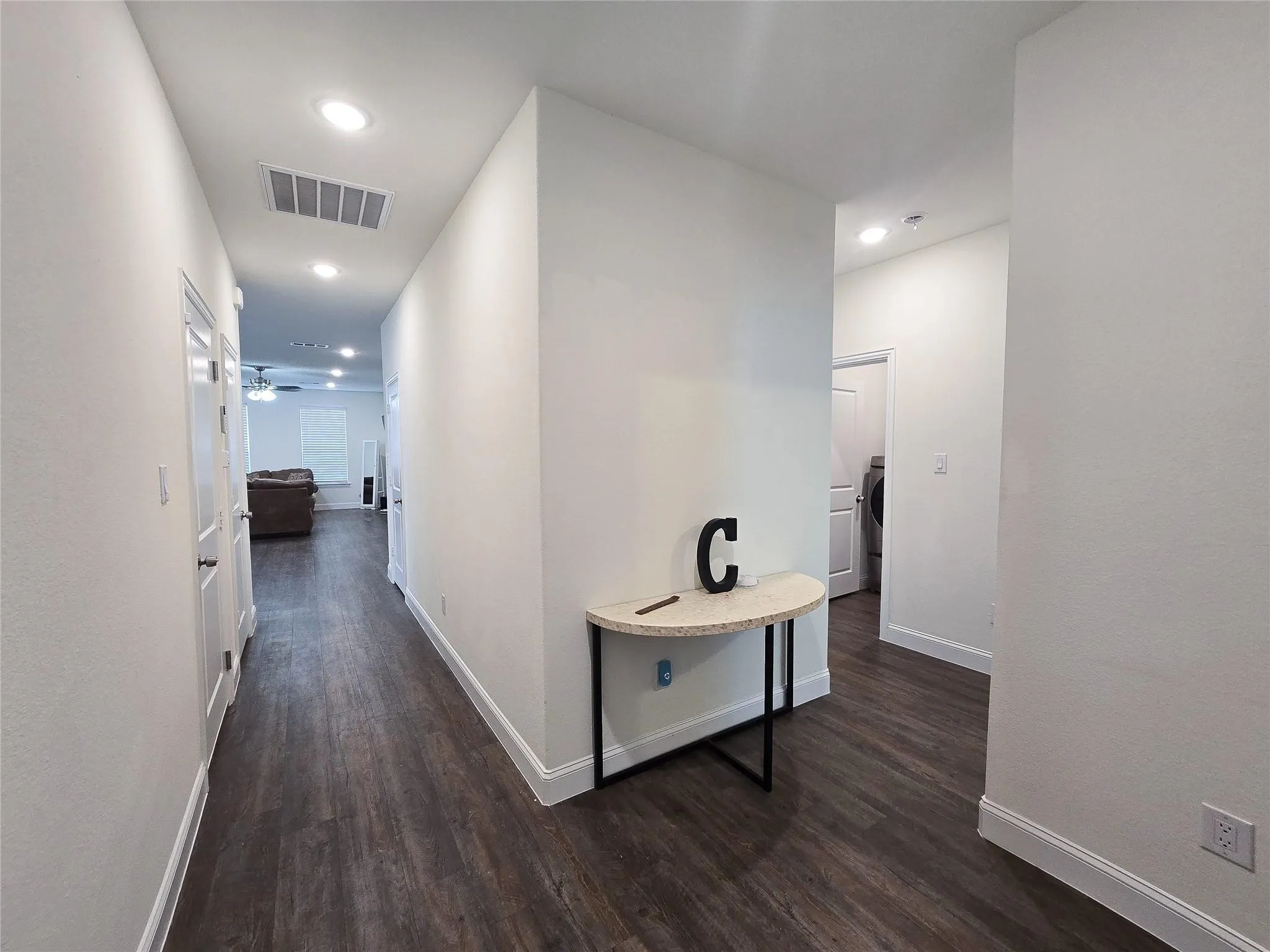Single Family Residence For Sale in Hood County , 5111 San Marcos Court, Granbury, Texas 76048, 3 Bedroom, 2 Bathroom, 2 Garage spaces, 1,656 Sqft, built in 2022, mls#21330367, Real Estate Agent in Granbury, Homes For Sale in Hood county, Homes For Sale in Granbury, Realtor in Granbury Texas, Real Estate Brokerage Independent Realty Texas, Luminita Cordes Realtor