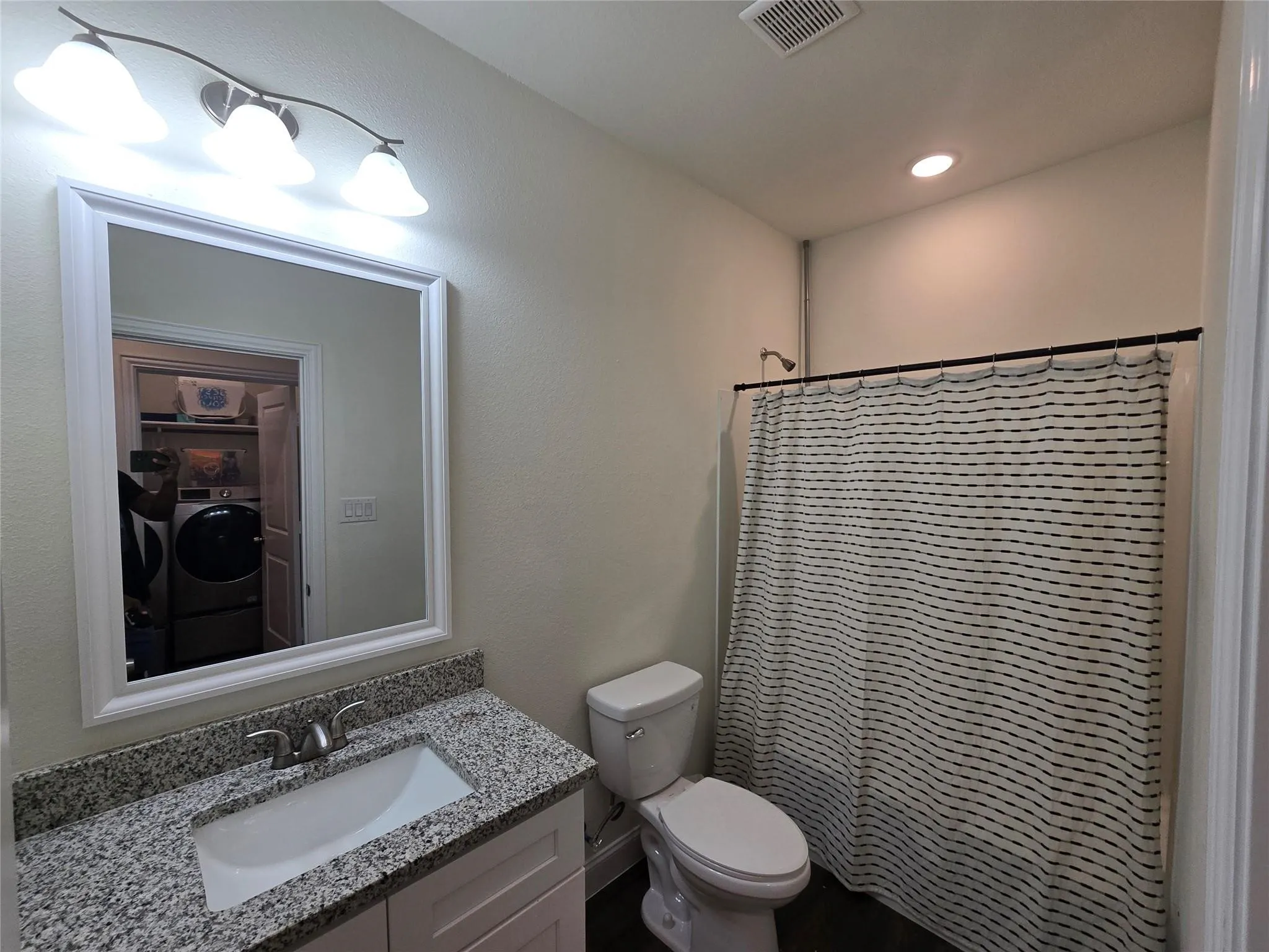 Single Family Residence For Sale in Hood County , 5111 San Marcos Court, Granbury, Texas 76048, 3 Bedroom, 2 Bathroom, 2 Garage spaces, 1,656 Sqft, built in 2022, mls#21330367, Real Estate Agent in Granbury, Homes For Sale in Hood county, Homes For Sale in Granbury, Realtor in Granbury Texas, Real Estate Brokerage Independent Realty Texas, Luminita Cordes Realtor