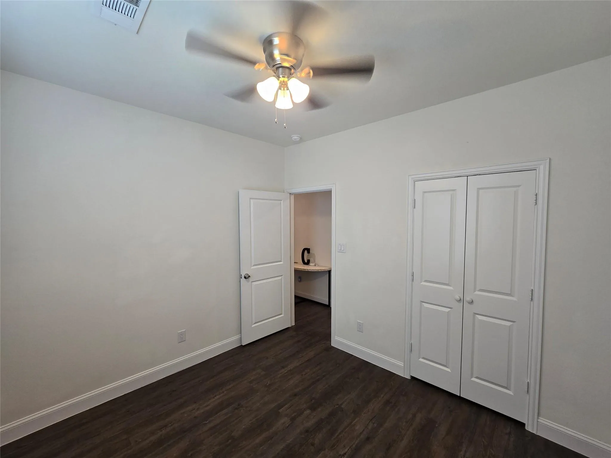 Single Family Residence For Sale in Hood County , 5111 San Marcos Court, Granbury, Texas 76048, 3 Bedroom, 2 Bathroom, 2 Garage spaces, 1,656 Sqft, built in 2022, mls#21330367, Real Estate Agent in Granbury, Homes For Sale in Hood county, Homes For Sale in Granbury, Realtor in Granbury Texas, Real Estate Brokerage Independent Realty Texas, Luminita Cordes Realtor
