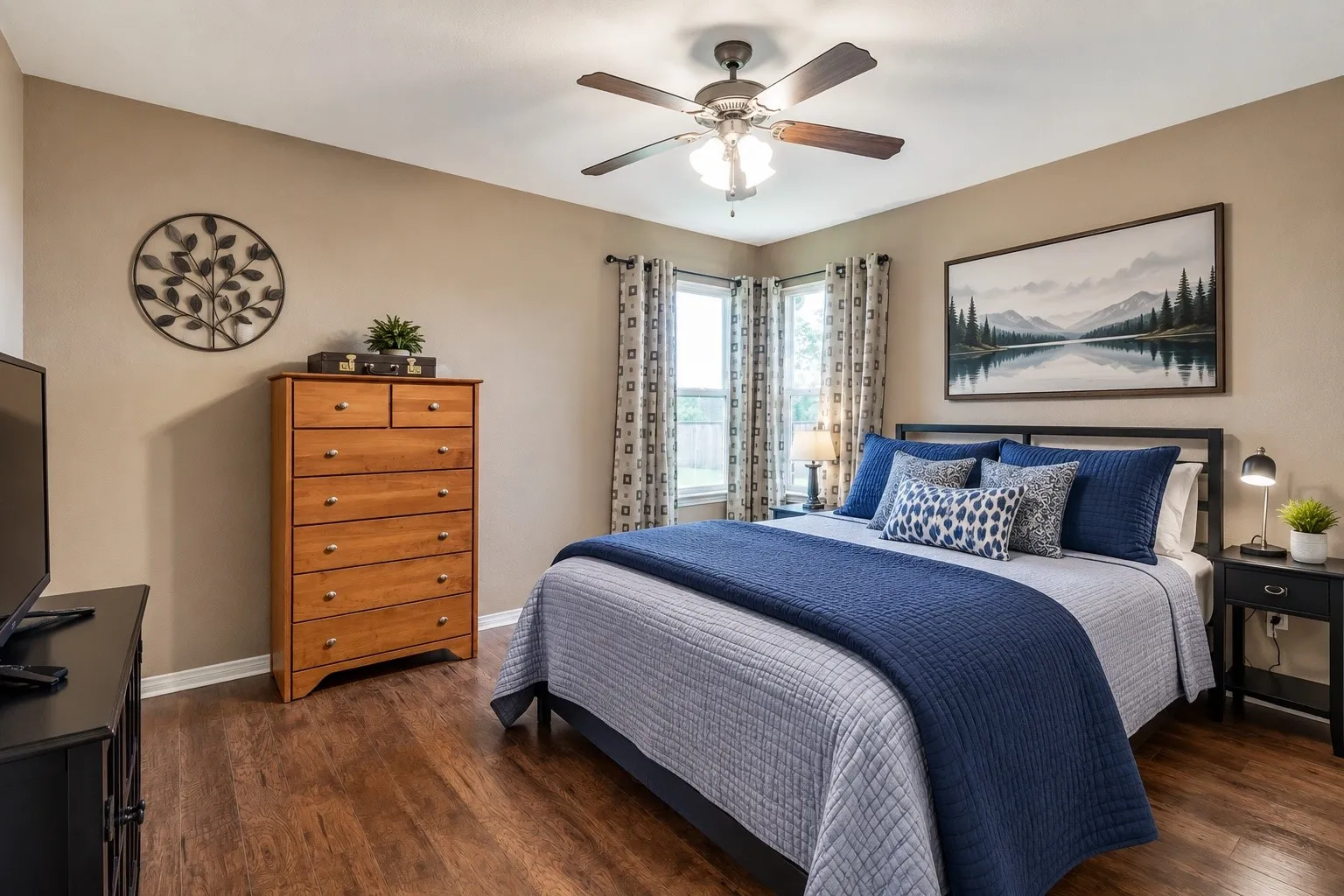Single Family Residence For Sale in Rockwall County , 2021 Sunny Circle, Rockwall, Texas 75032, 4 Bedroom, 3 Bathroom, 2 Garage spaces, 2,764 Sqft, built in 1999, mls#21330369, Real Estate Agent in Rockwall, Homes For Sale in Rockwall county, Homes For Sale in Rockwall, Realtor in Rockwall Texas, Real Estate Brokerage Independent Realty Texas, Luminita Cordes Realtor