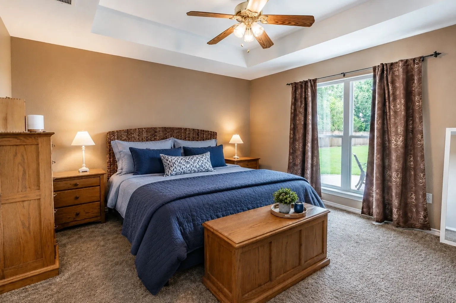 Single Family Residence For Sale in Rockwall County , 2021 Sunny Circle, Rockwall, Texas 75032, 4 Bedroom, 3 Bathroom, 2 Garage spaces, 2,764 Sqft, built in 1999, mls#21330369, Real Estate Agent in Rockwall, Homes For Sale in Rockwall county, Homes For Sale in Rockwall, Realtor in Rockwall Texas, Real Estate Brokerage Independent Realty Texas, Luminita Cordes Realtor