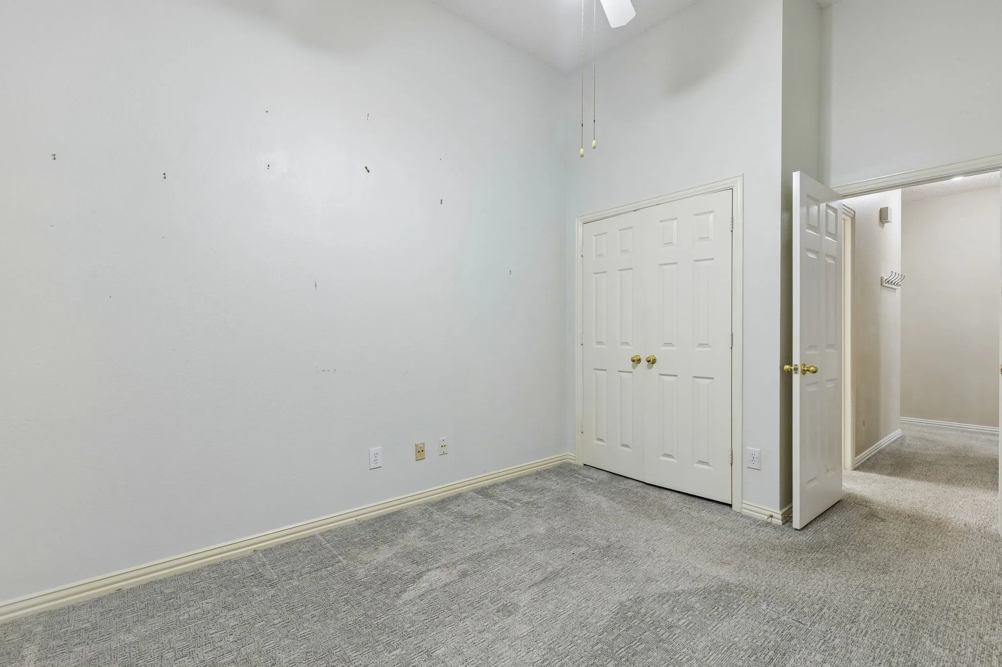 Another look at the back 4th bedroom.