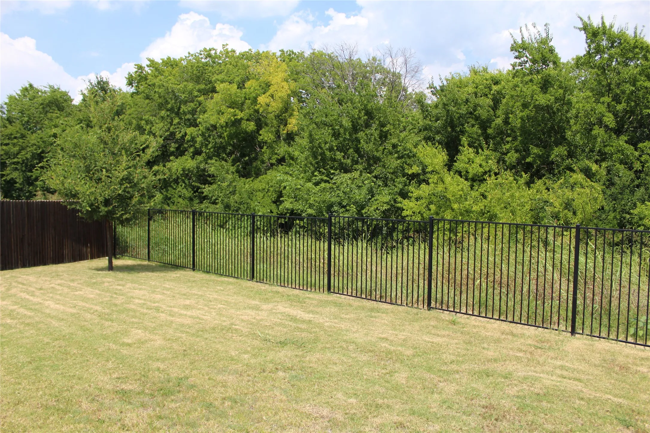 Single Family Residence For Rent in Collin County , 1402 Welch Drive, Princeton, Texas 75407, 4 Bedroom, 4 Bathroom, 2 Garage spaces, 3,505 Sqft, built in 2020, mls#21330376, Real Estate Agent in Princeton, Homes For Rent in Collin county, Homes For Rent in Princeton, Realtor in Princeton Texas, Real Estate Brokerage Independent Realty Texas, Luminita Cordes Realtor