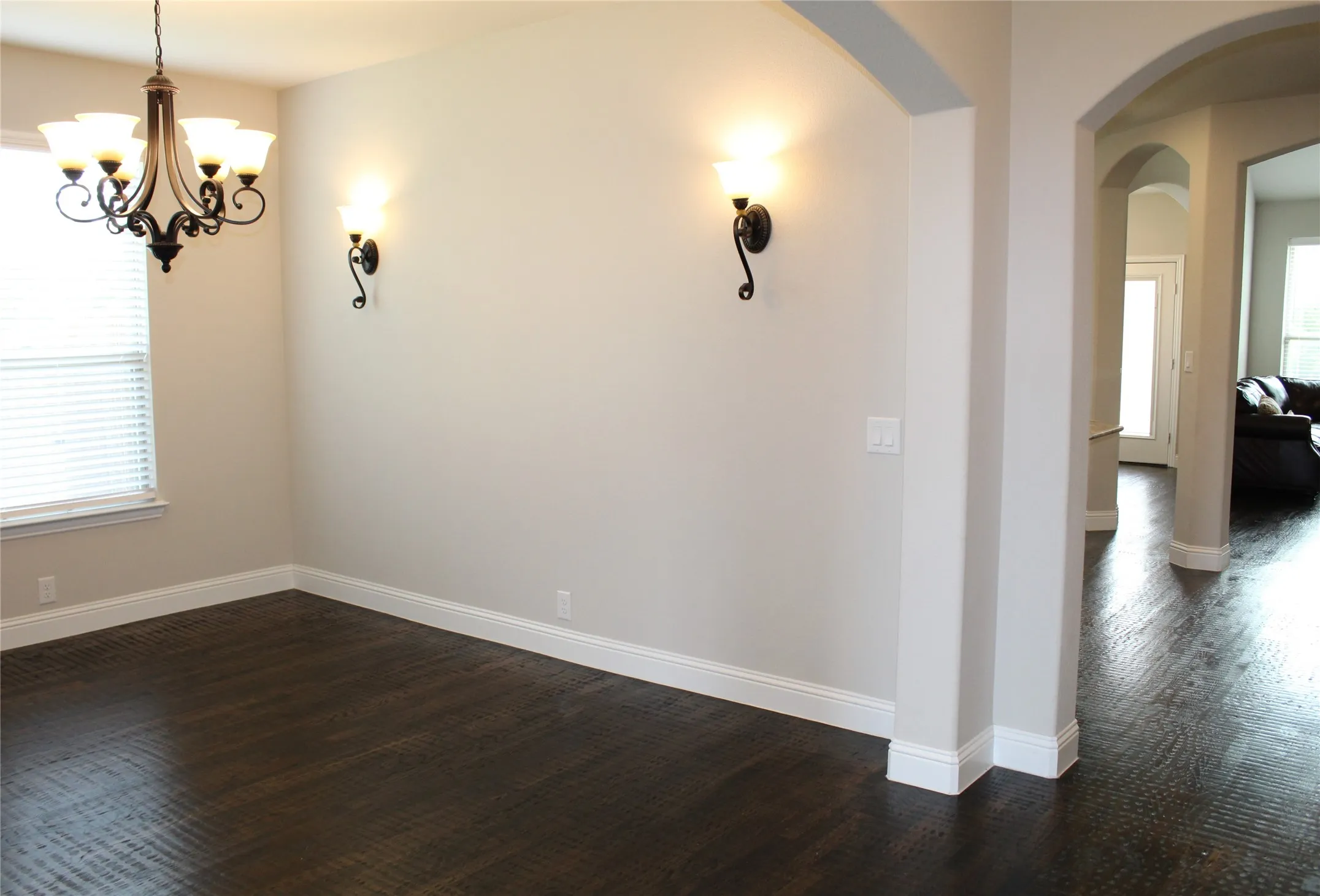 Single Family Residence For Rent in Collin County , 1402 Welch Drive, Princeton, Texas 75407, 4 Bedroom, 4 Bathroom, 2 Garage spaces, 3,505 Sqft, built in 2020, mls#21330376, Real Estate Agent in Princeton, Homes For Rent in Collin county, Homes For Rent in Princeton, Realtor in Princeton Texas, Real Estate Brokerage Independent Realty Texas, Luminita Cordes Realtor