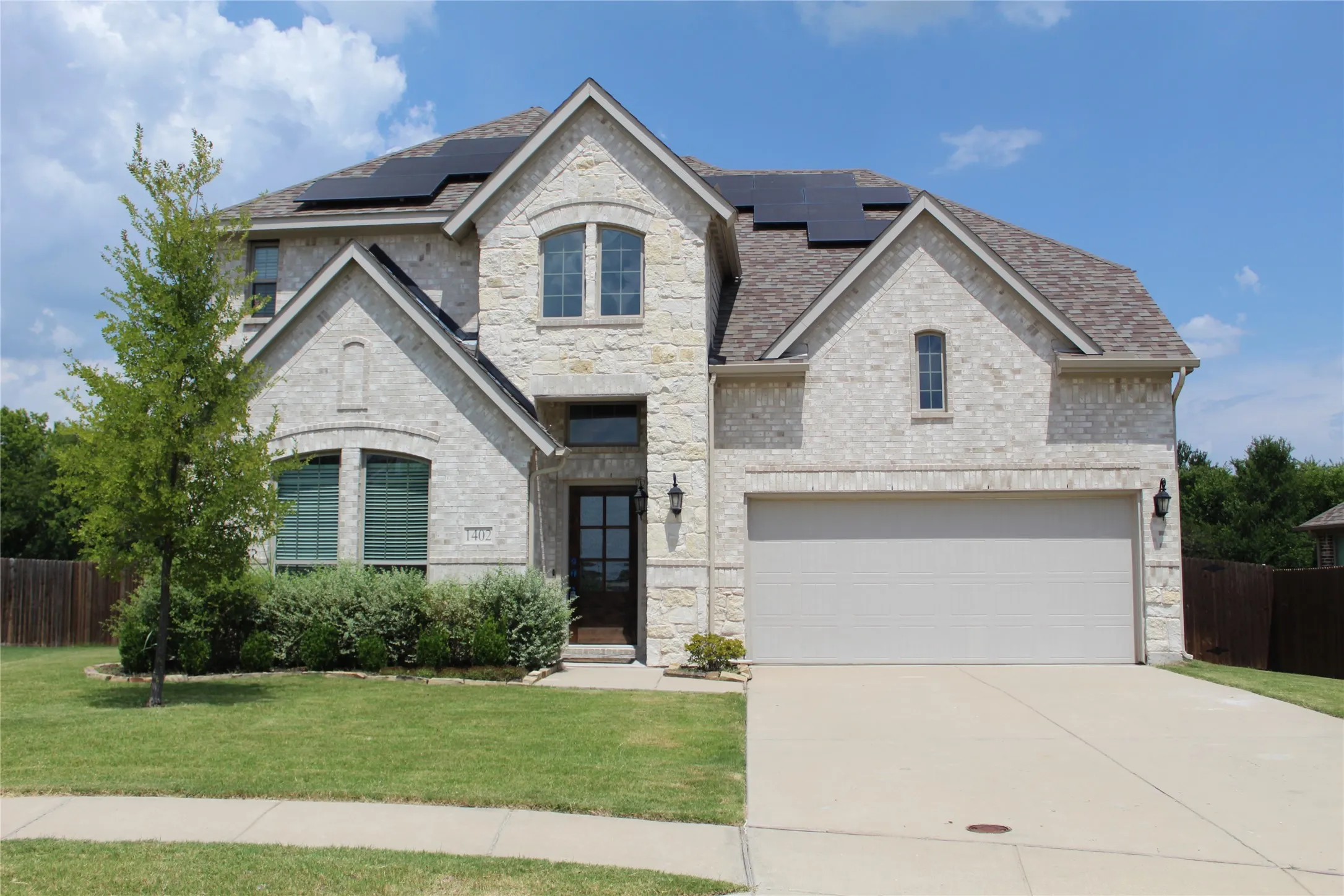 Single Family Residence For Rent in Collin County , 1402 Welch Drive, Princeton, Texas 75407, 4 Bedroom, 4 Bathroom, 2 Garage spaces, 3,505 Sqft, built in 2020, mls#21330376, Real Estate Agent in Princeton, Homes For Rent in Collin county, Homes For Rent in Princeton, Realtor in Princeton Texas, Real Estate Brokerage Independent Realty Texas, Luminita Cordes Realtor