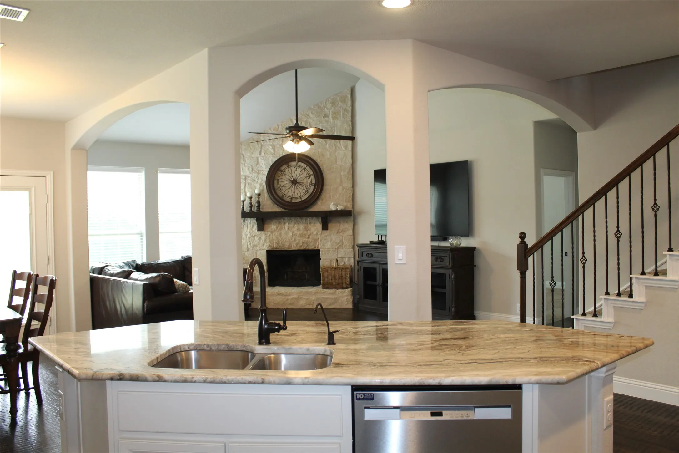 Single Family Residence For Rent in Collin County , 1402 Welch Drive, Princeton, Texas 75407, 4 Bedroom, 4 Bathroom, 2 Garage spaces, 3,505 Sqft, built in 2020, mls#21330376, Real Estate Agent in Princeton, Homes For Rent in Collin county, Homes For Rent in Princeton, Realtor in Princeton Texas, Real Estate Brokerage Independent Realty Texas, Luminita Cordes Realtor