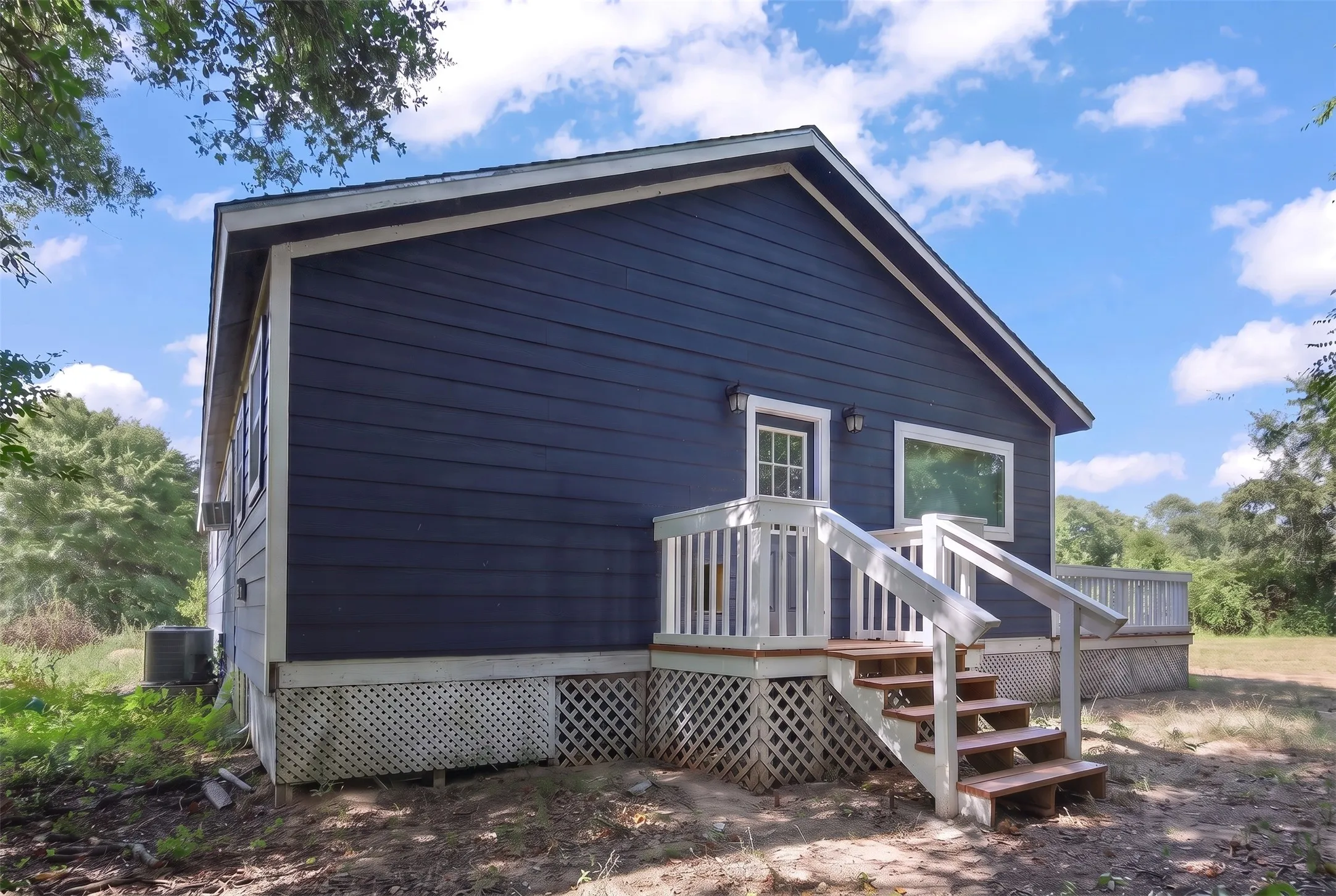 Single Family Residence For Sale in Henderson County , 28300 County Road 2100, Kemp, Texas 75143, 3 Bedroom, 2 Bathroom, Garage spaces, 2,100 Sqft, built in 2010, mls#21330251, Real Estate Agent in Kemp, Homes For Sale in Henderson county, Homes For Sale in Kemp, Realtor in Kemp Texas, Real Estate Brokerage Independent Realty Texas, Luminita Cordes Realtor