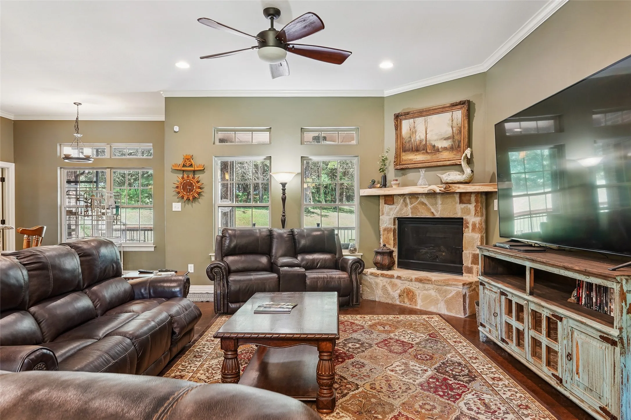 Single Family Residence For Sale in Grayson County , 1433 Old Sadler Road, Sadler, Texas 76264, 3 Bedrooms, 3 Bathrooms, 5 Garage spaces, 2,471 Sqft, built in 2013, Price $1,275,000, mls#21328760, Real Estate Agent in Sadler, Homes For Sale in Grayson county, Homes For Sale in Sadler, Realtor in Sadler Texas, Real Estate Brokerage Independent Realty Texas, Luminita Cordes Realtor