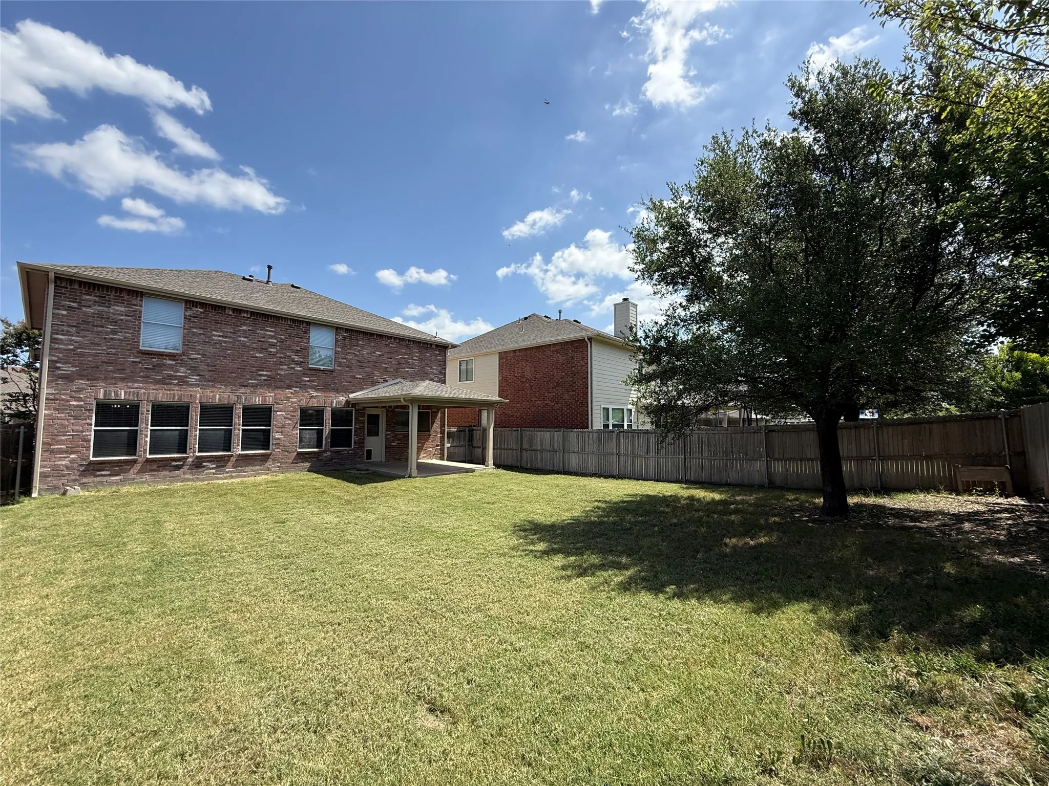 Single Family Residence For Rent in Collin County , 1117 Acacia Drive, Anna, Texas 75409, 4 Bedroom, 3 Bathroom, 2 Garage spaces, 2,539 Sqft, built in 2006, mls#21329752, Real Estate Agent in Anna, Homes For Rent in Collin county, Homes For Rent in Anna, Realtor in Anna Texas, Real Estate Brokerage Independent Realty Texas, Luminita Cordes Realtor
