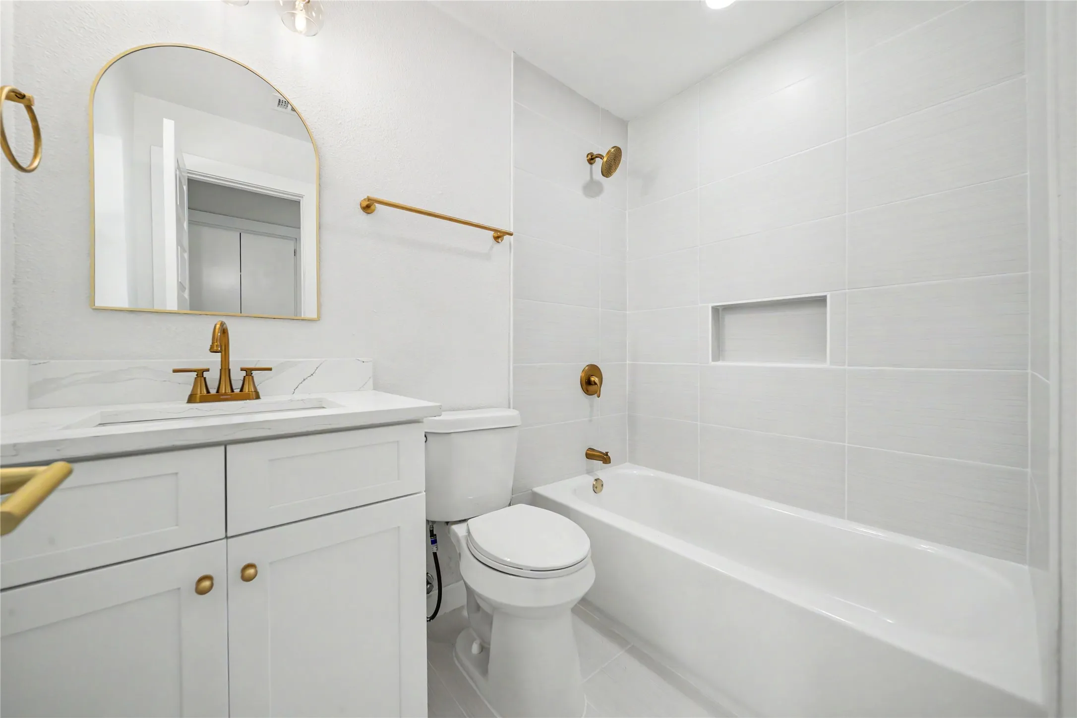 Single Family Residence For Sale in Dallas County , 4518 Hanover Drive, Garland, Texas 75042, 3 Bedroom, 2 Bathroom, 2 Garage spaces, 1,280 Sqft, built in 1964, mls#21330397, Real Estate Agent in Garland, Homes For Sale in Dallas county, Homes For Sale in Garland, Realtor in Garland Texas, Real Estate Brokerage Independent Realty Texas, Luminita Cordes Realtor