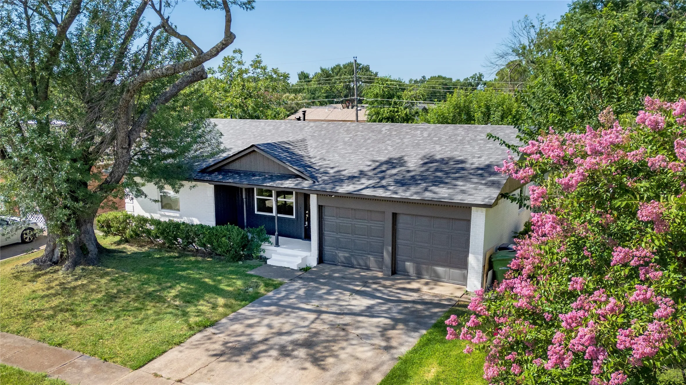 Single Family Residence For Sale in Dallas County , 4518 Hanover Drive, Garland, Texas 75042, 3 Bedroom, 2 Bathroom, 2 Garage spaces, 1,280 Sqft, built in 1964, mls#21330397, Real Estate Agent in Garland, Homes For Sale in Dallas county, Homes For Sale in Garland, Realtor in Garland Texas, Real Estate Brokerage Independent Realty Texas, Luminita Cordes Realtor