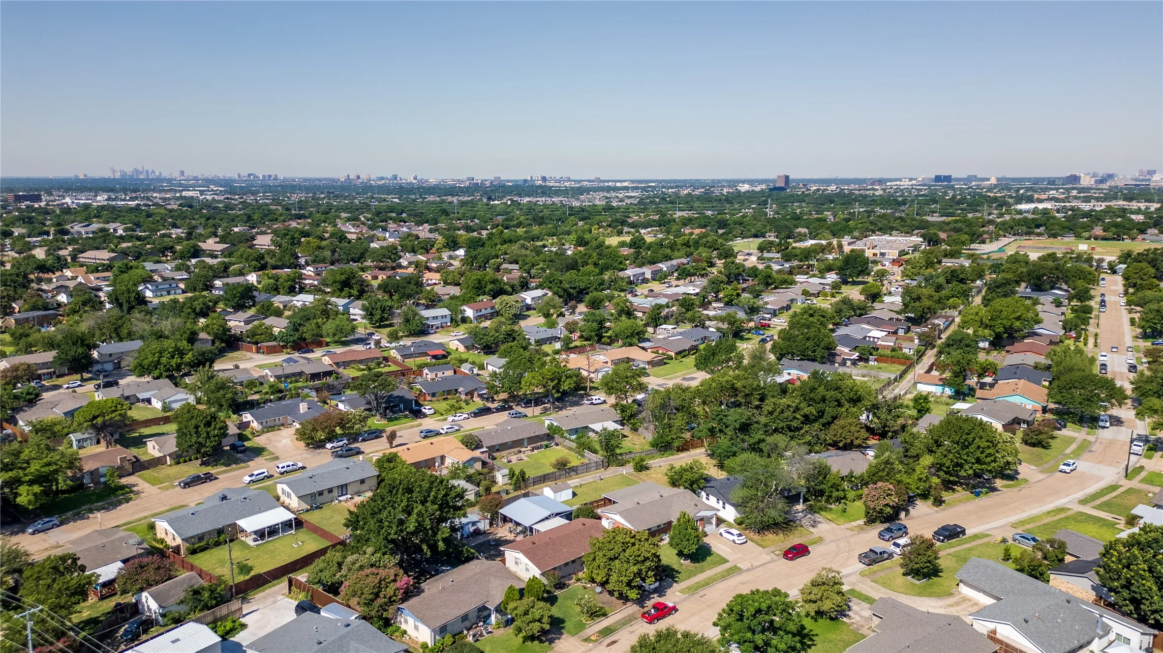 Single Family Residence For Sale in Dallas County , 4518 Hanover Drive, Garland, Texas 75042, 3 Bedroom, 2 Bathroom, 2 Garage spaces, 1,280 Sqft, built in 1964, mls#21330397, Real Estate Agent in Garland, Homes For Sale in Dallas county, Homes For Sale in Garland, Realtor in Garland Texas, Real Estate Brokerage Independent Realty Texas, Luminita Cordes Realtor