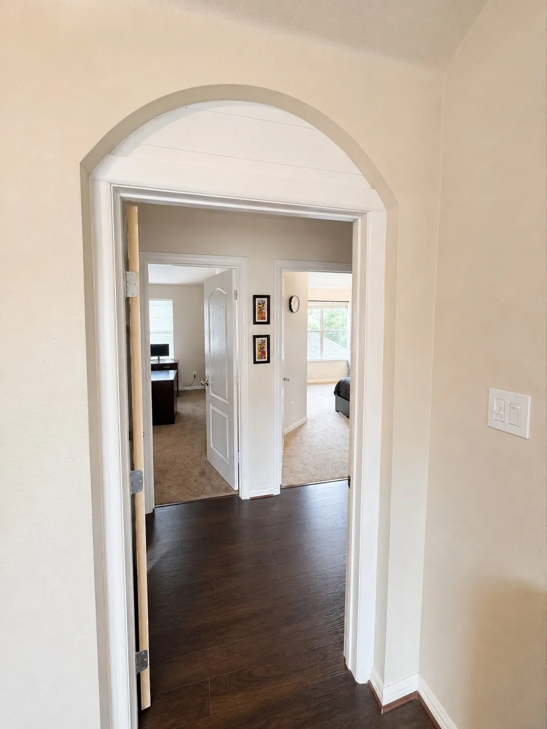Single Family Residence For Rent in Dallas County , 814 Honey Hill Drive, Garland, Texas 75040, 6 Bedroom, 3 Bathroom, 2 Garage spaces, 3,381 Sqft, built in 2005, mls#21330308, Real Estate Agent in Garland, Homes For Rent in Dallas county, Homes For Rent in Garland, Realtor in Garland Texas, Real Estate Brokerage Independent Realty Texas, Luminita Cordes Realtor