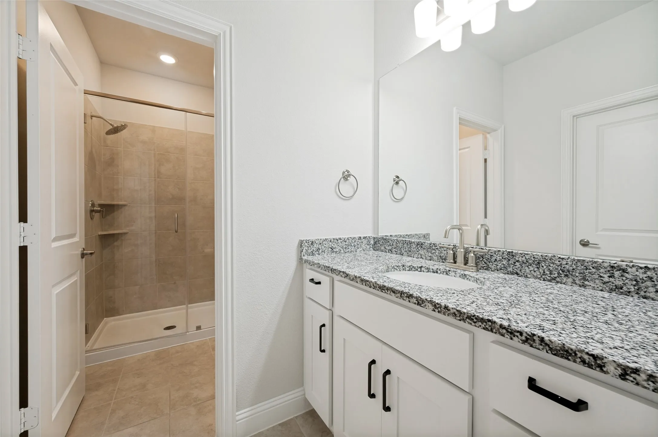 Single Family Residence For Sale in Collin County , 1932 Bristol Street, Celina, Texas 75009, 4 Bedroom, 4 Bathroom, 3 Garage spaces, 3,479 Sqft, built in 2022, mls#21329650, Real Estate Agent in Celina, Homes For Sale in Collin county, Homes For Sale in Celina, Realtor in Celina Texas, Real Estate Brokerage Independent Realty Texas, Luminita Cordes Realtor