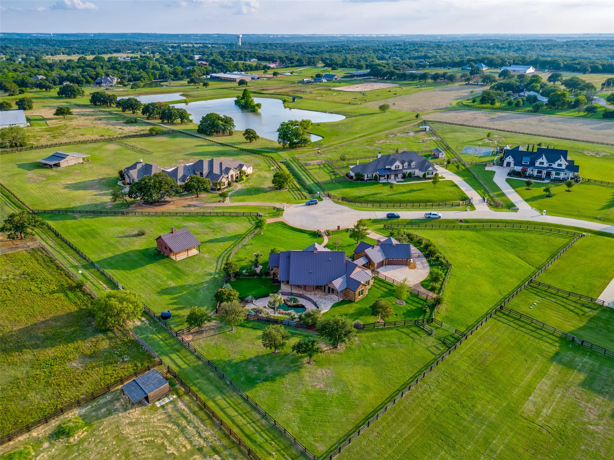 Single Family Residence For Sale in Denton County , 1023 Gene Perry Court, Bartonville, Texas 76226, 3 Bedroom, 3 Bathroom, 3 Garage spaces, 3,142 Sqft, built in 2003, mls#21308779, Real Estate Agent in Bartonville, Homes For Sale in Denton county, Homes For Sale in Bartonville, Realtor in Bartonville Texas, Real Estate Brokerage Independent Realty Texas, Luminita Cordes Realtor
