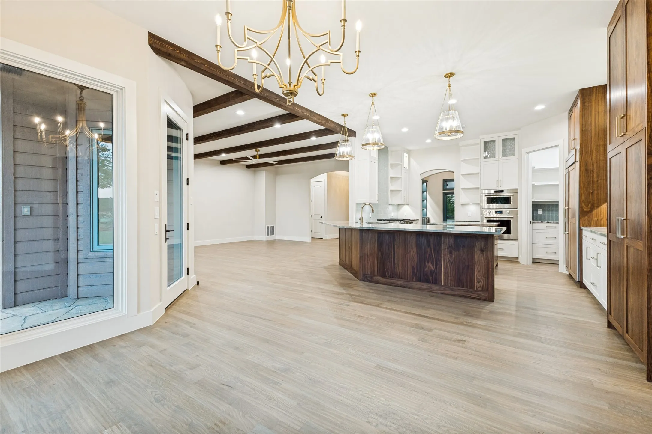 Single Family Residence For Sale in Denton County , 1023 Gene Perry Court, Bartonville, Texas 76226, 3 Bedroom, 3 Bathroom, 3 Garage spaces, 3,142 Sqft, built in 2003, mls#21308779, Real Estate Agent in Bartonville, Homes For Sale in Denton county, Homes For Sale in Bartonville, Realtor in Bartonville Texas, Real Estate Brokerage Independent Realty Texas, Luminita Cordes Realtor